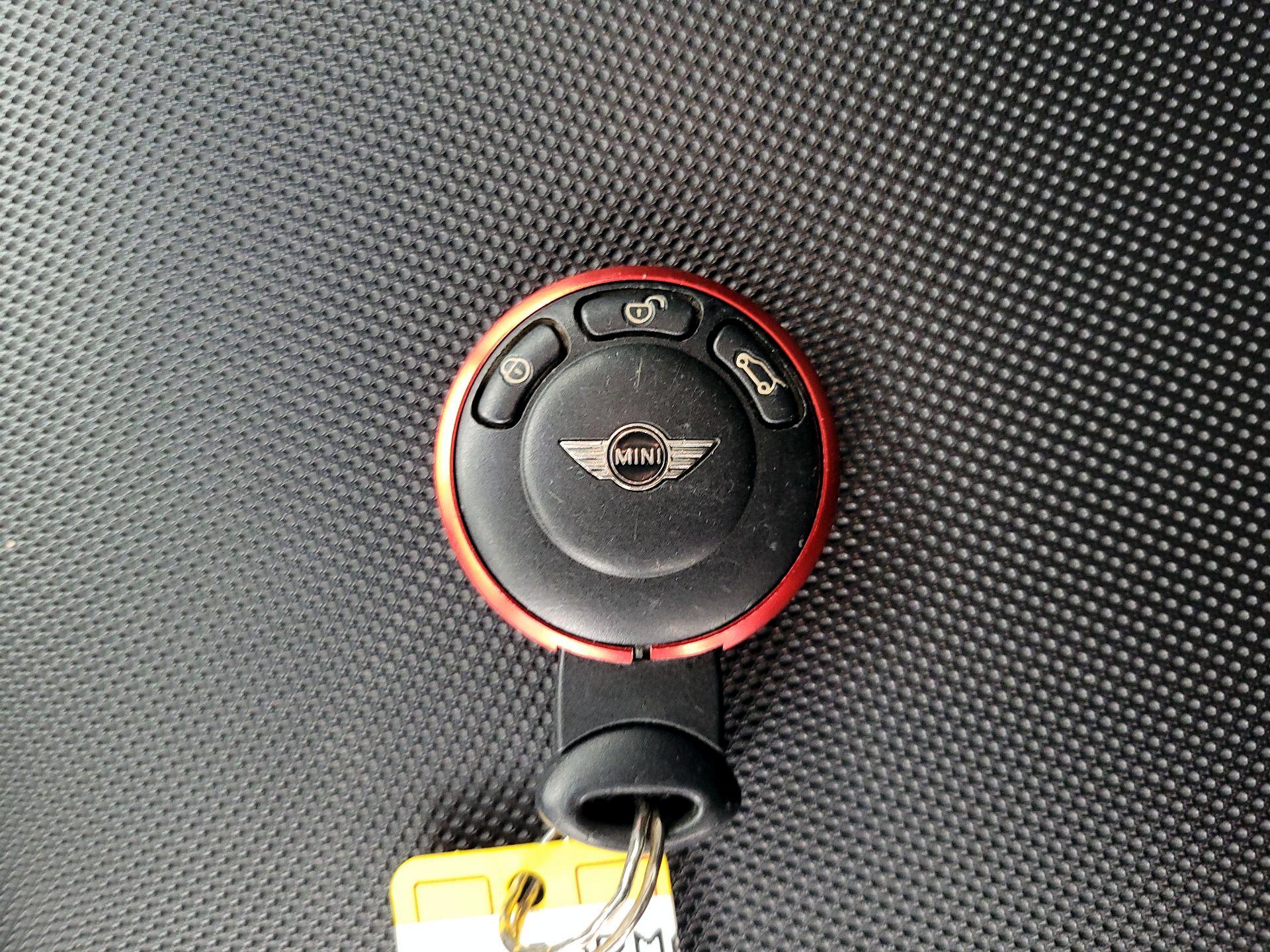 Thumbnail: 2016 MINI Cooper Countryman - 20