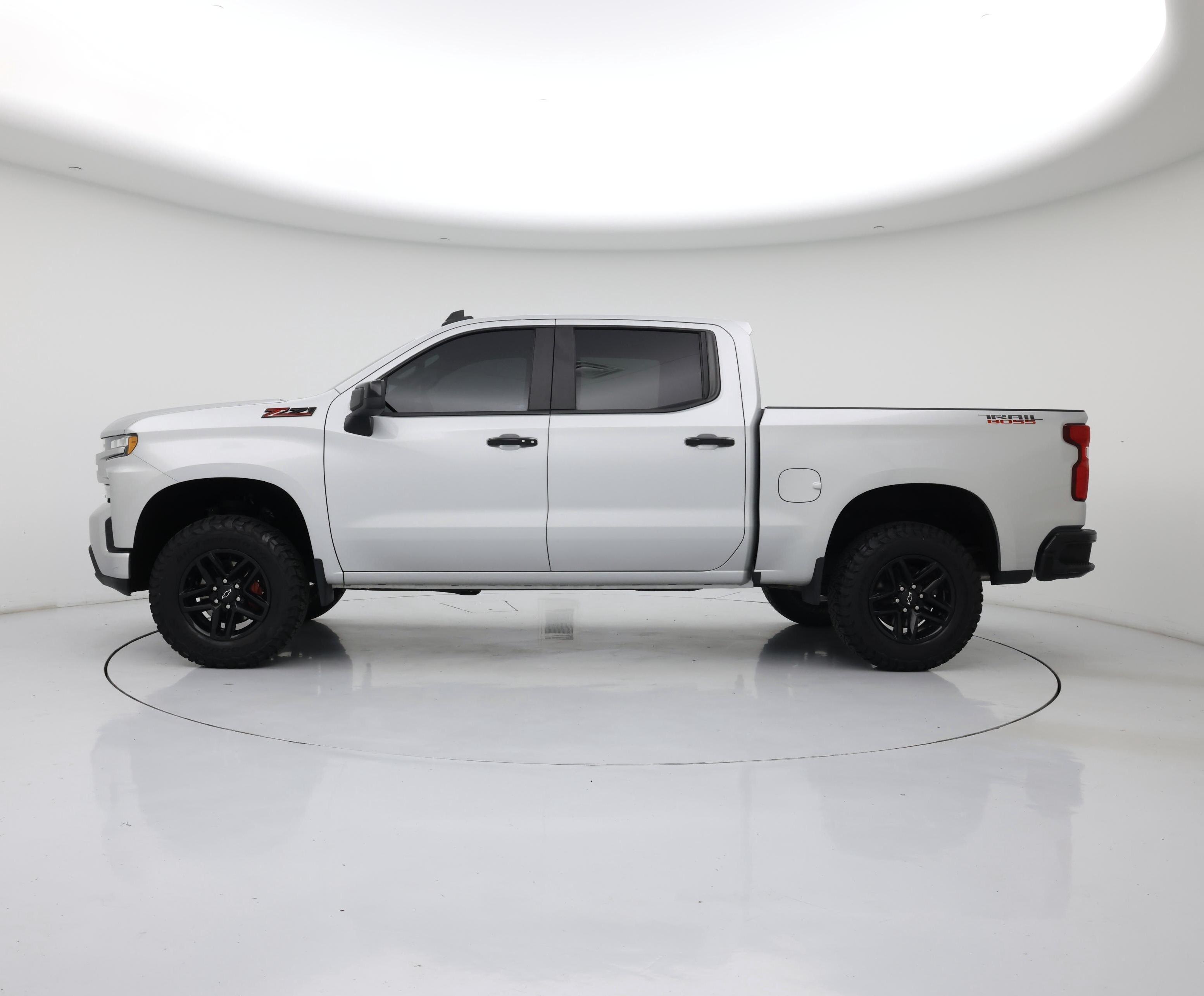 Thumbnail: 2020 Chevrolet Silverado 1500 - 3
