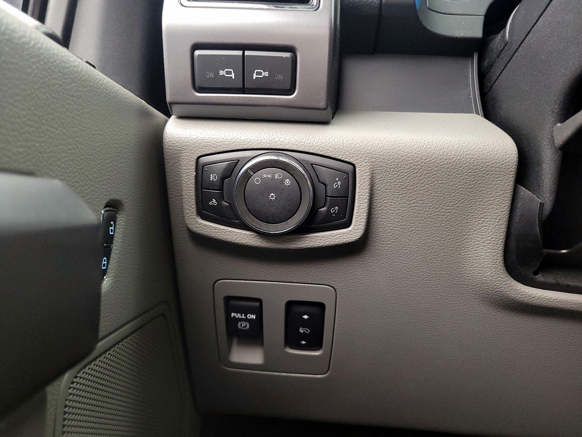 Thumbnail: 2019 Ford F-150 - 13