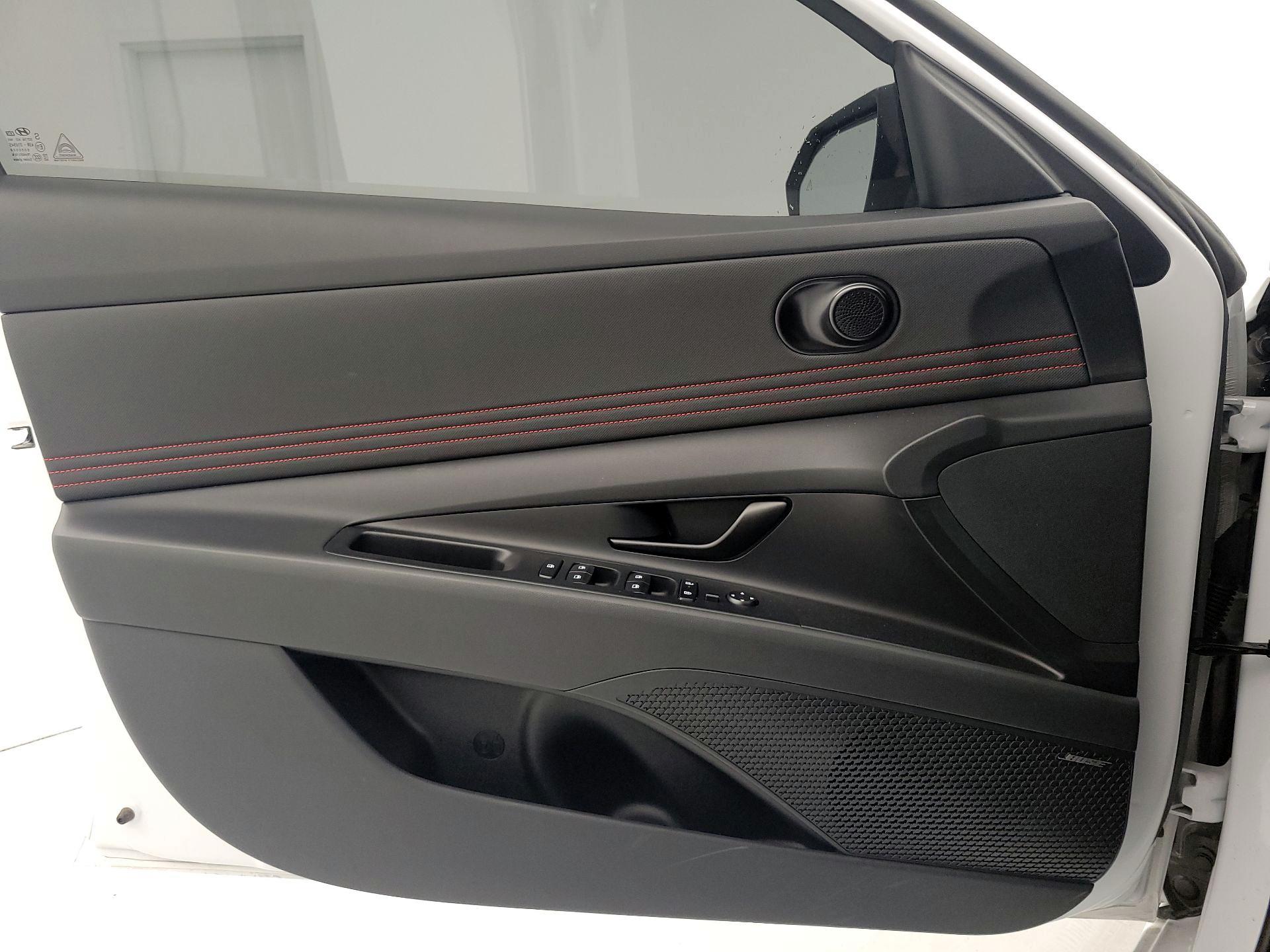 Thumbnail: 2025 Hyundai Elantra - 12
