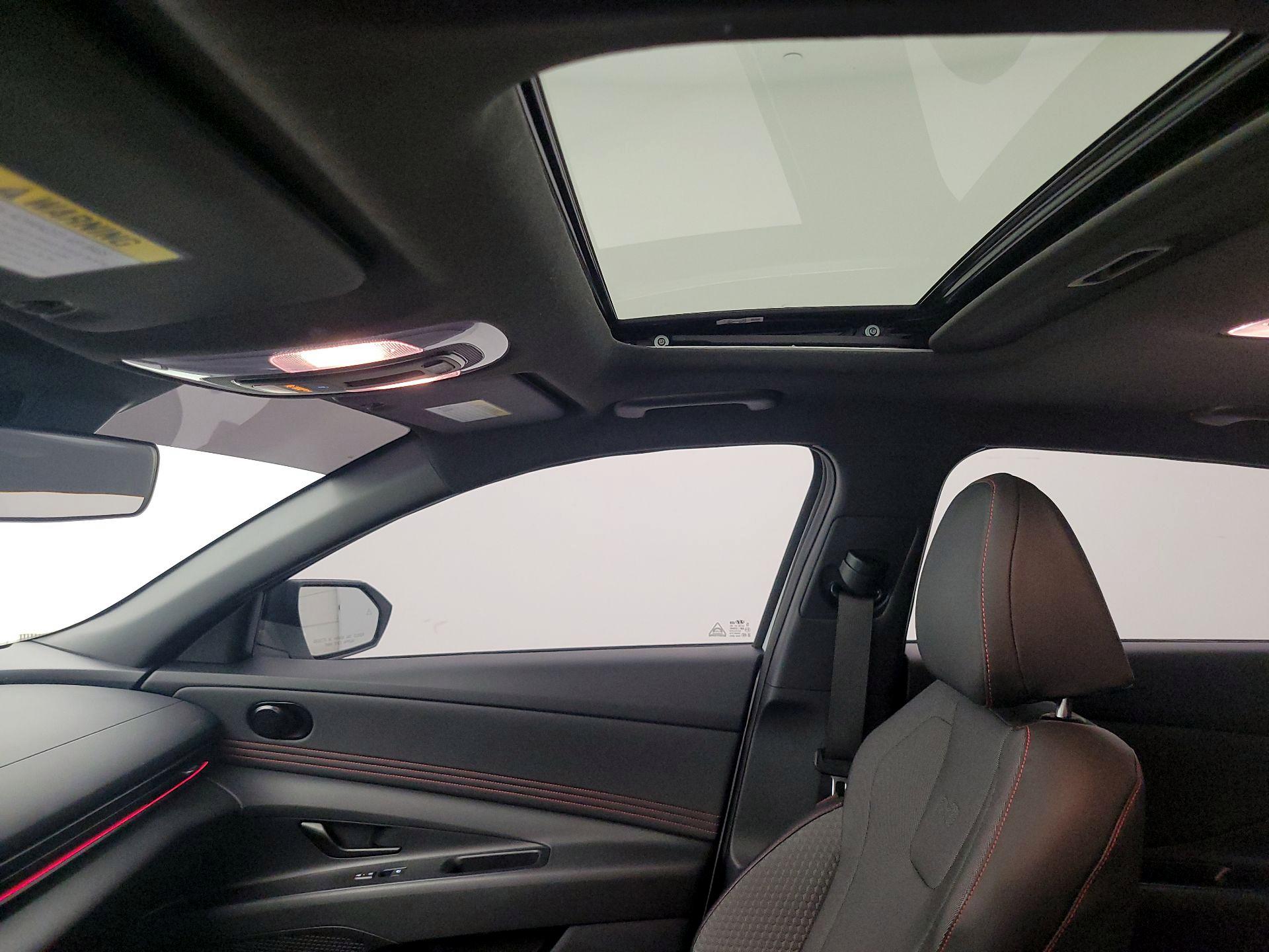 Thumbnail: 2025 Hyundai Elantra - 20
