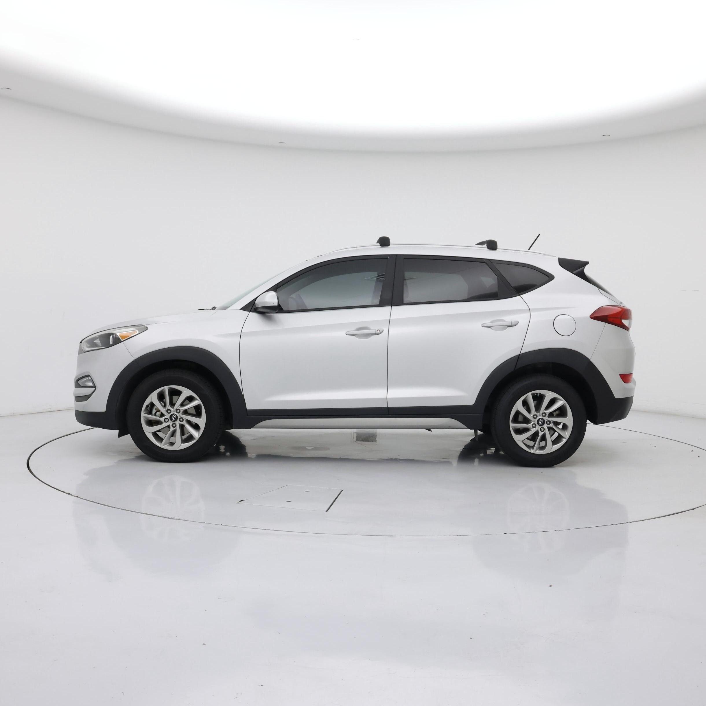 Thumbnail: 2017 Hyundai Tucson - 3