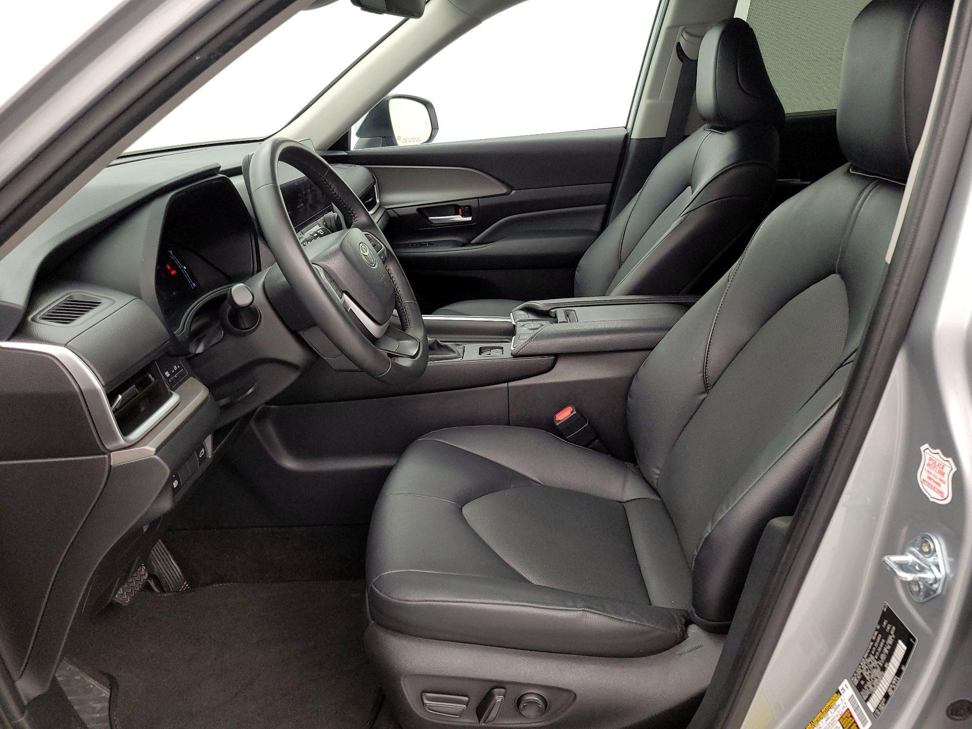 Thumbnail: 2025 Toyota Grand Highlander - 11