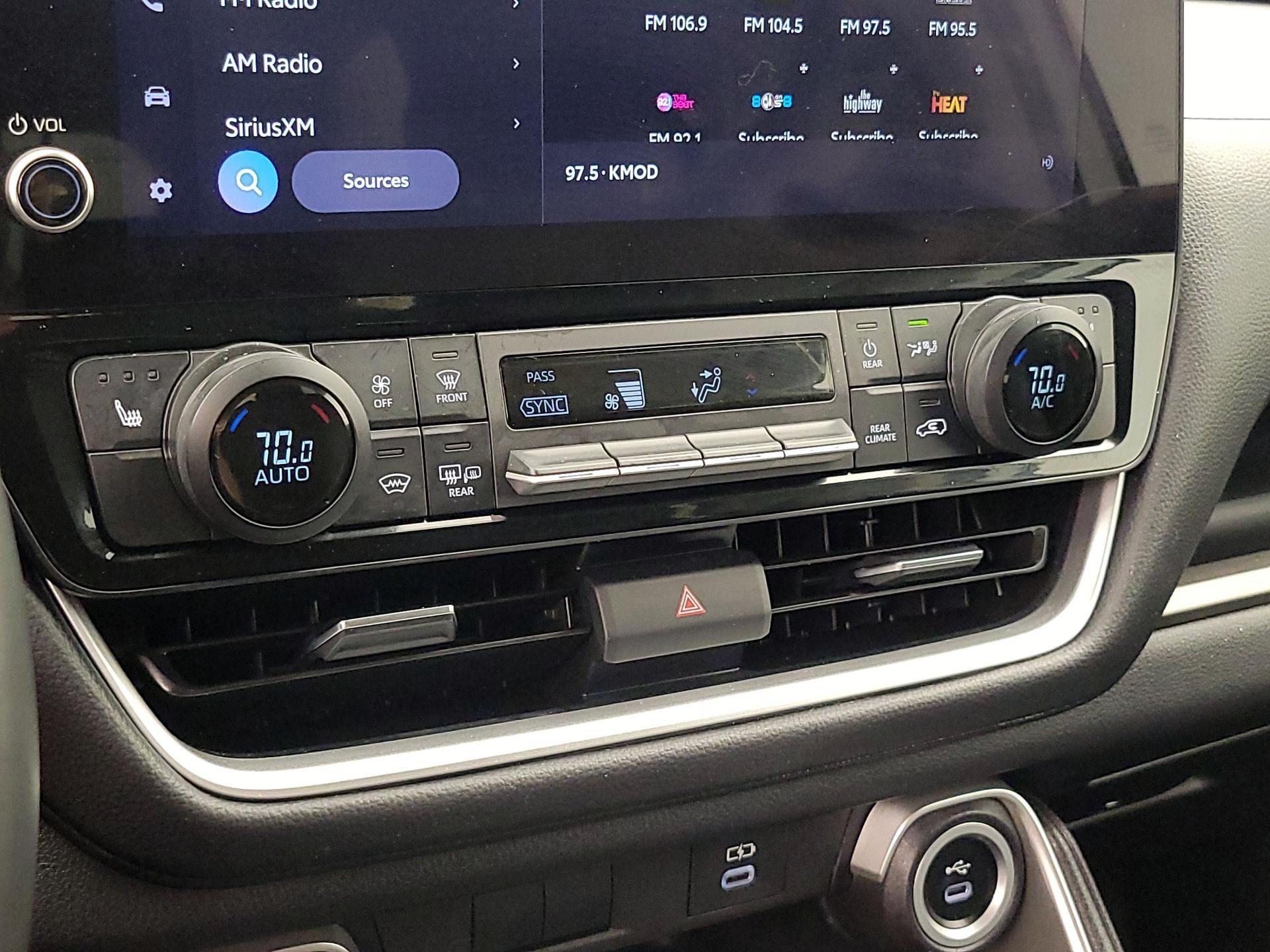 Thumbnail: 2025 Toyota Grand Highlander - 16