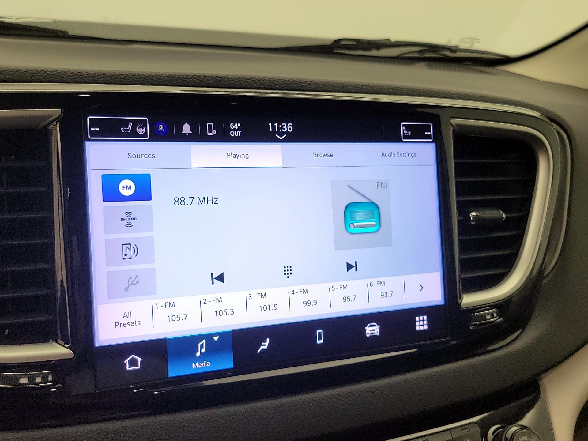 Thumbnail: 2023 Chrysler Pacifica - 15