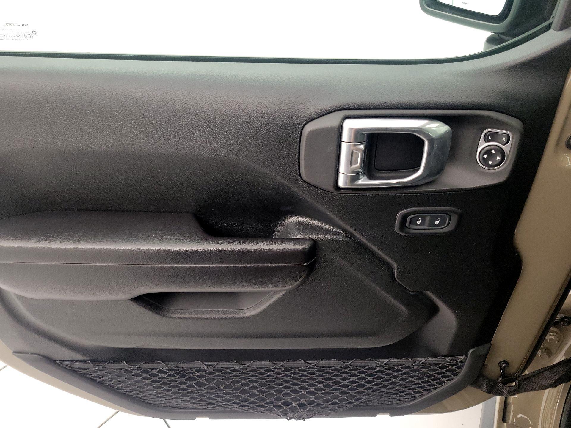 Thumbnail: 2020 Jeep Gladiator - 12