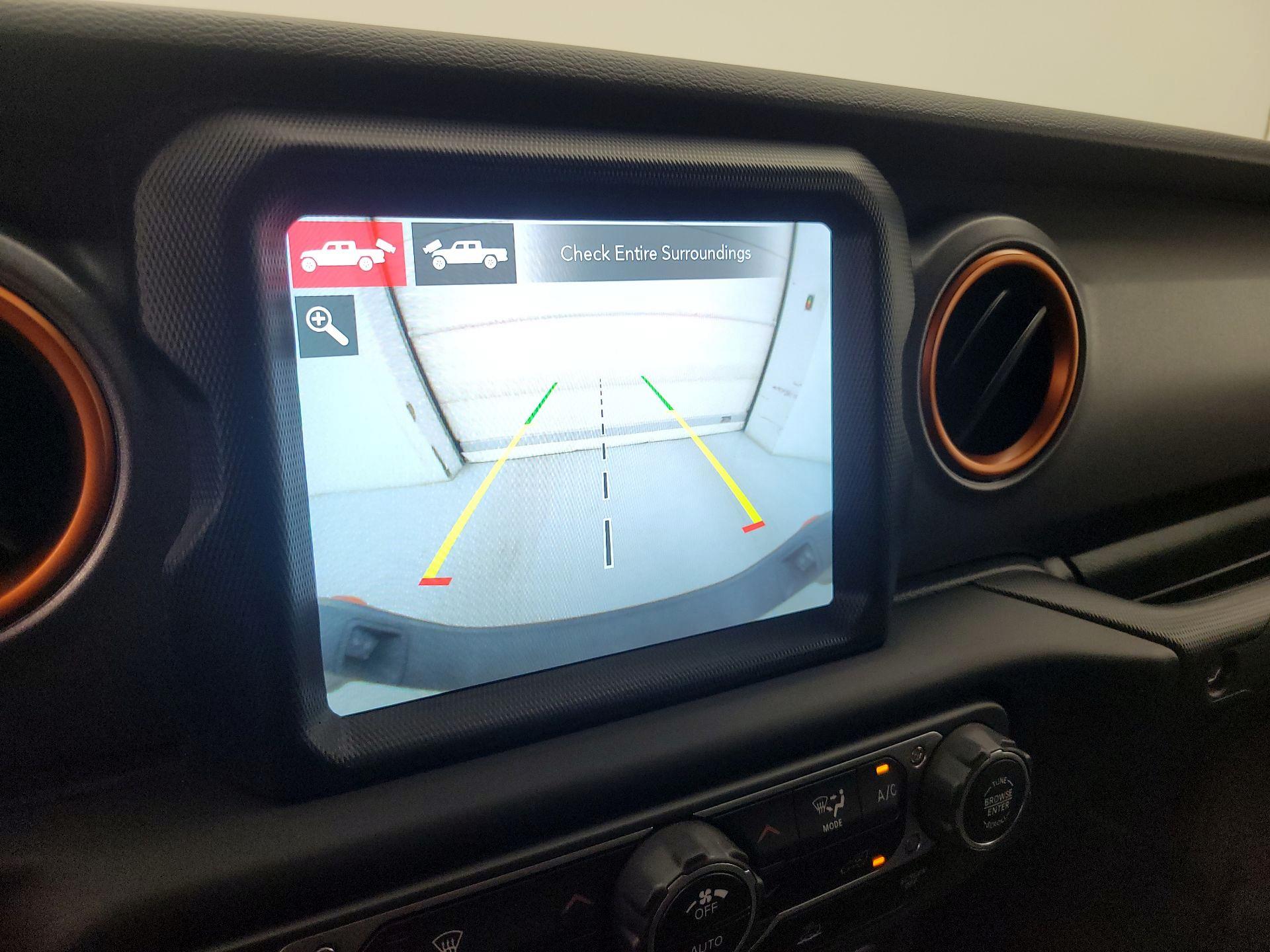 Thumbnail: 2020 Jeep Gladiator - 15