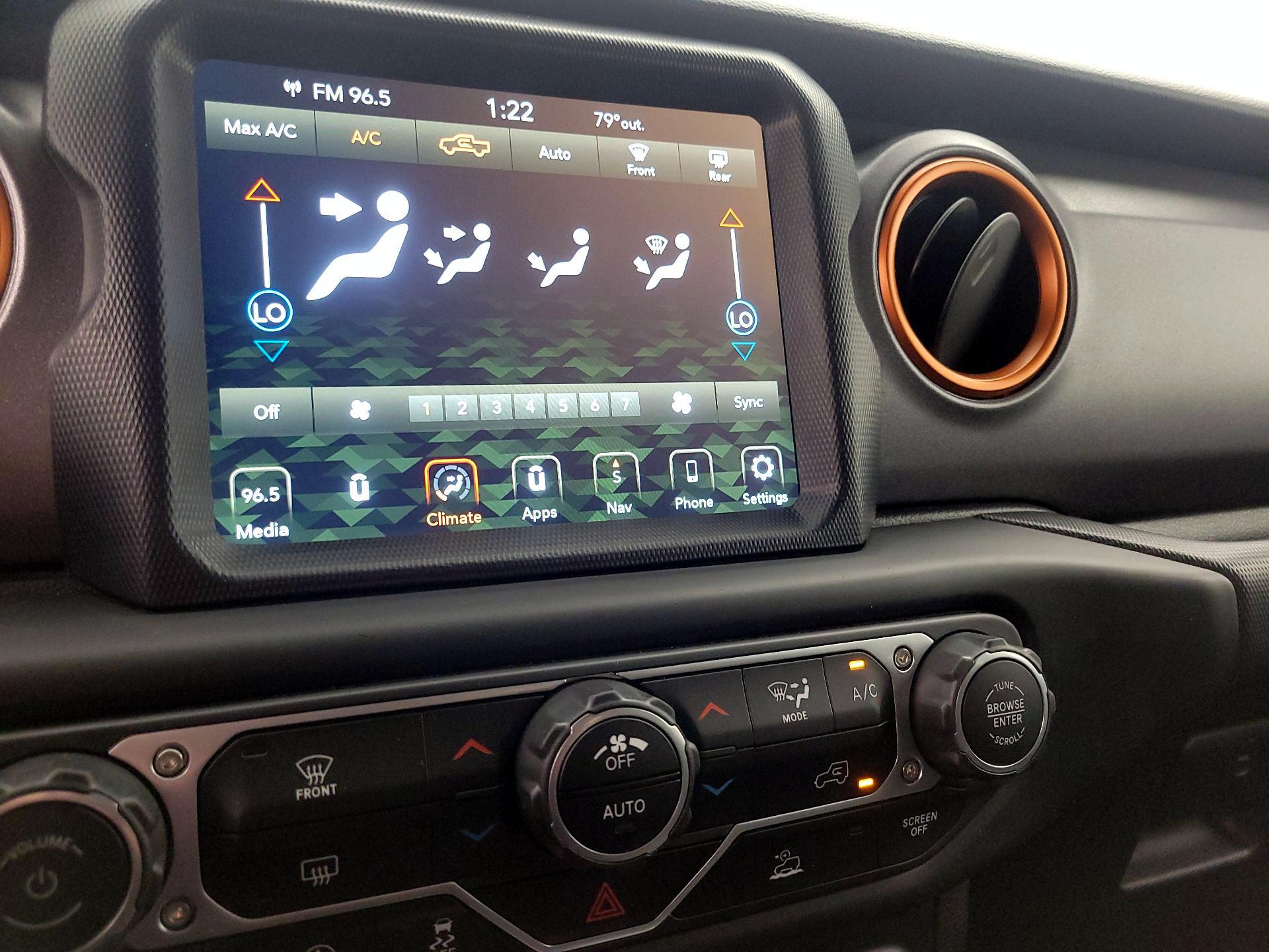 Thumbnail: 2020 Jeep Gladiator - 17