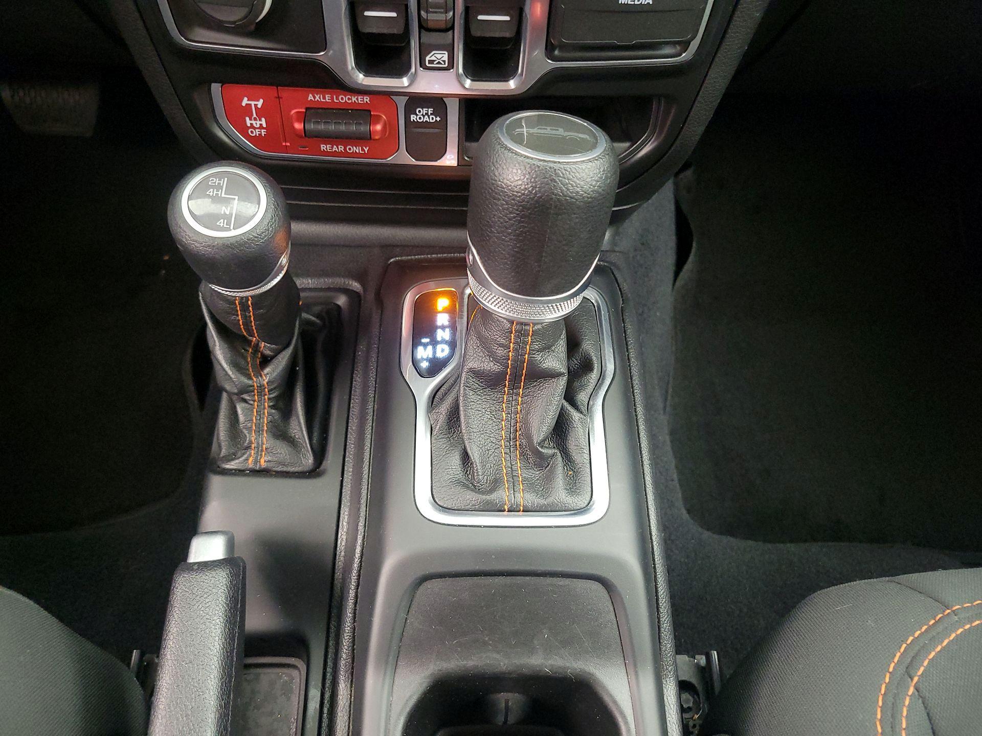 Thumbnail: 2020 Jeep Gladiator - 18