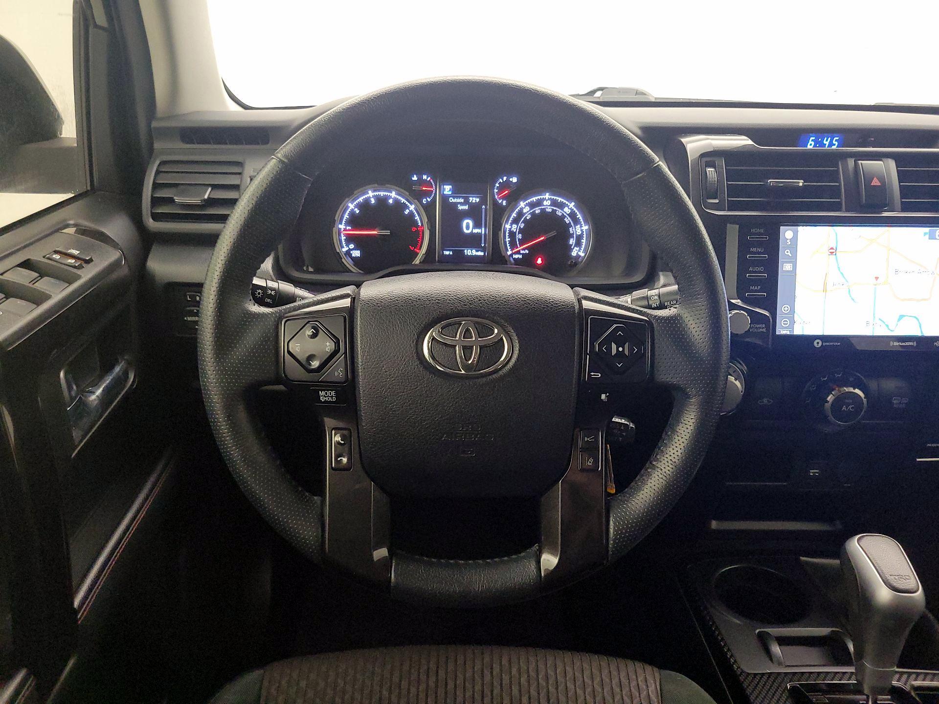 Thumbnail: 2020 Toyota 4Runner - 10