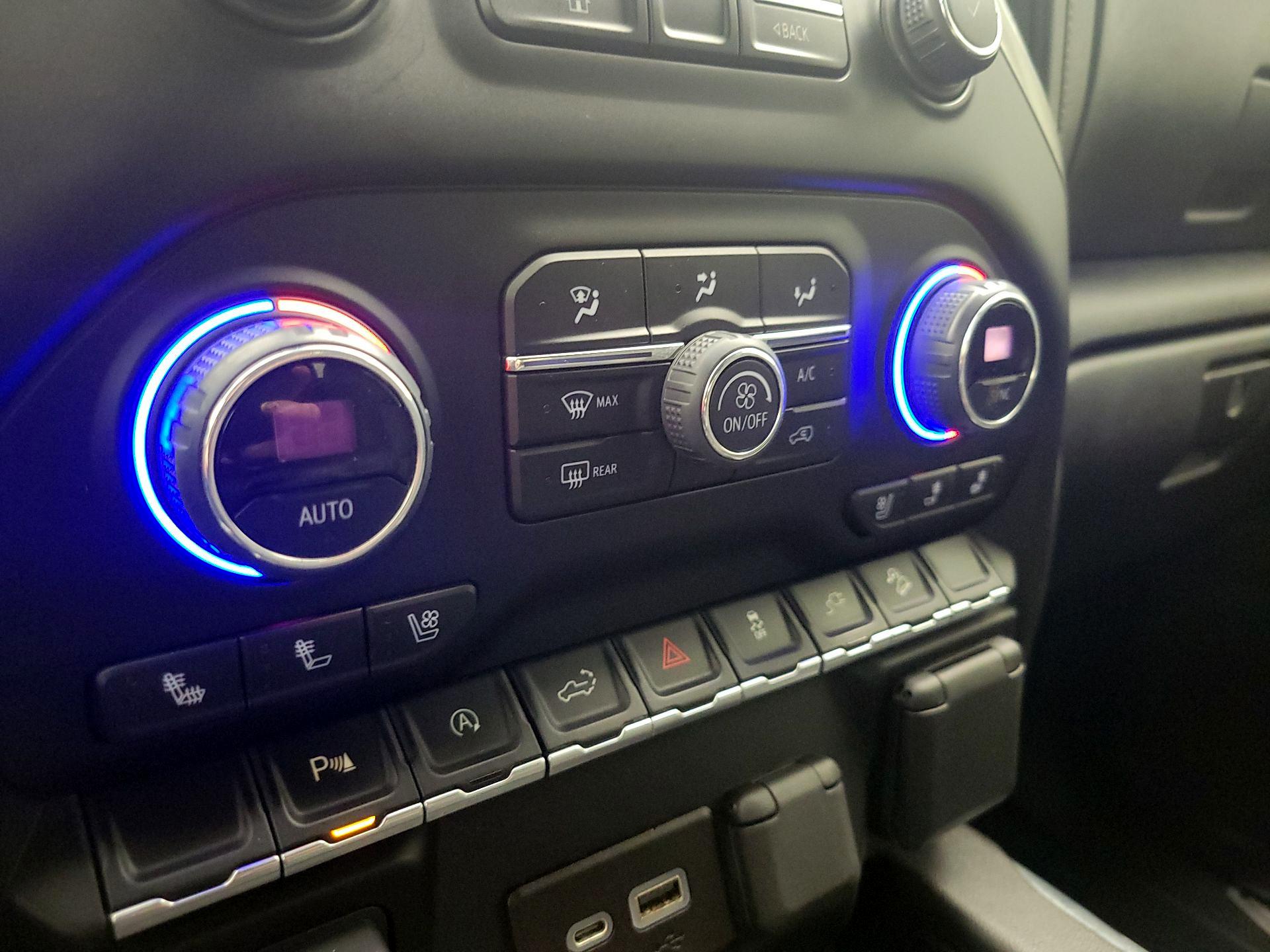 Thumbnail: 2022 Chevrolet Silverado 1500 - 16