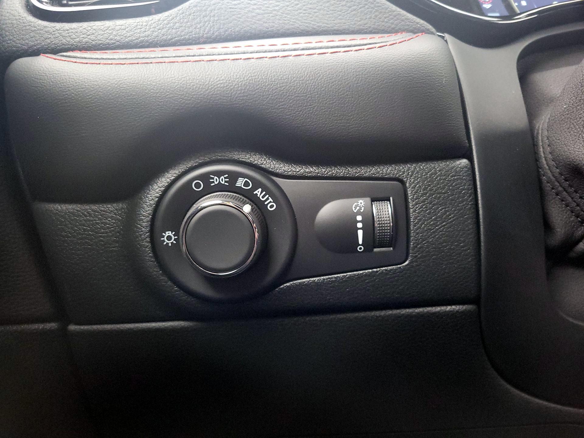 Thumbnail: 2025 Dodge Durango - 13