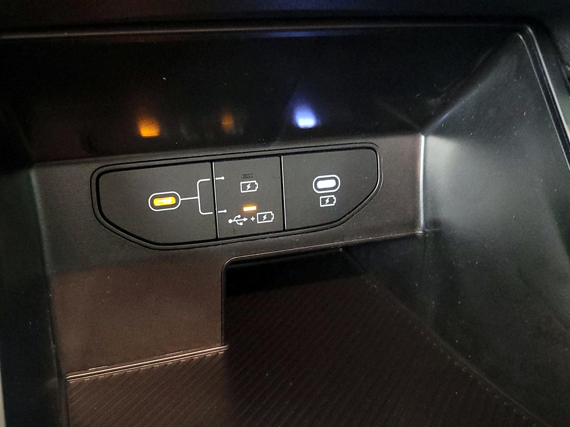 Thumbnail: 2025 Kia Sorento - 18