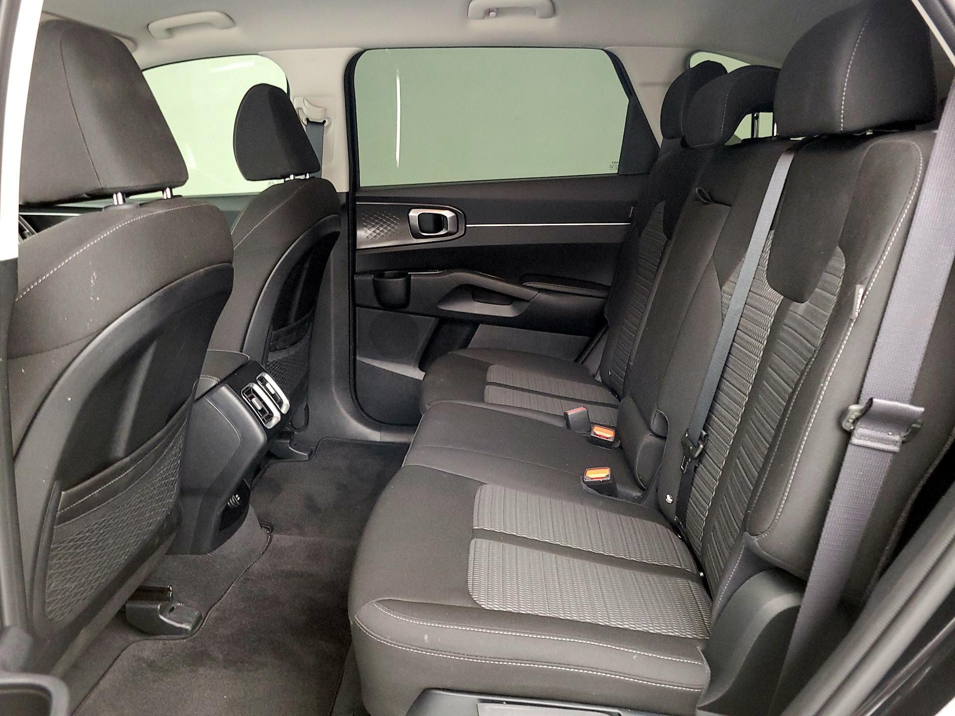 Thumbnail: 2025 Kia Sorento - 19