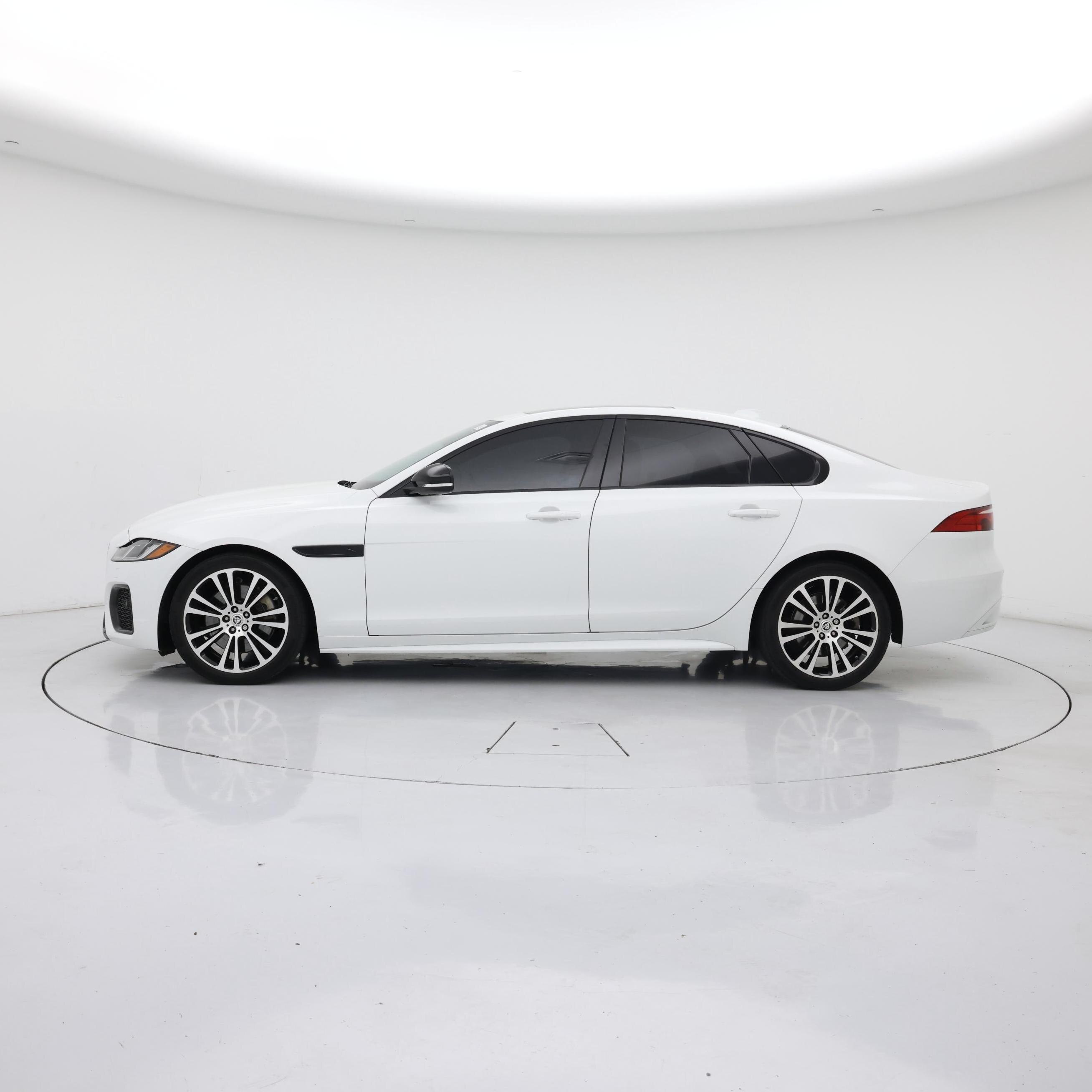 Thumbnail: 2024 Jaguar XF - 3