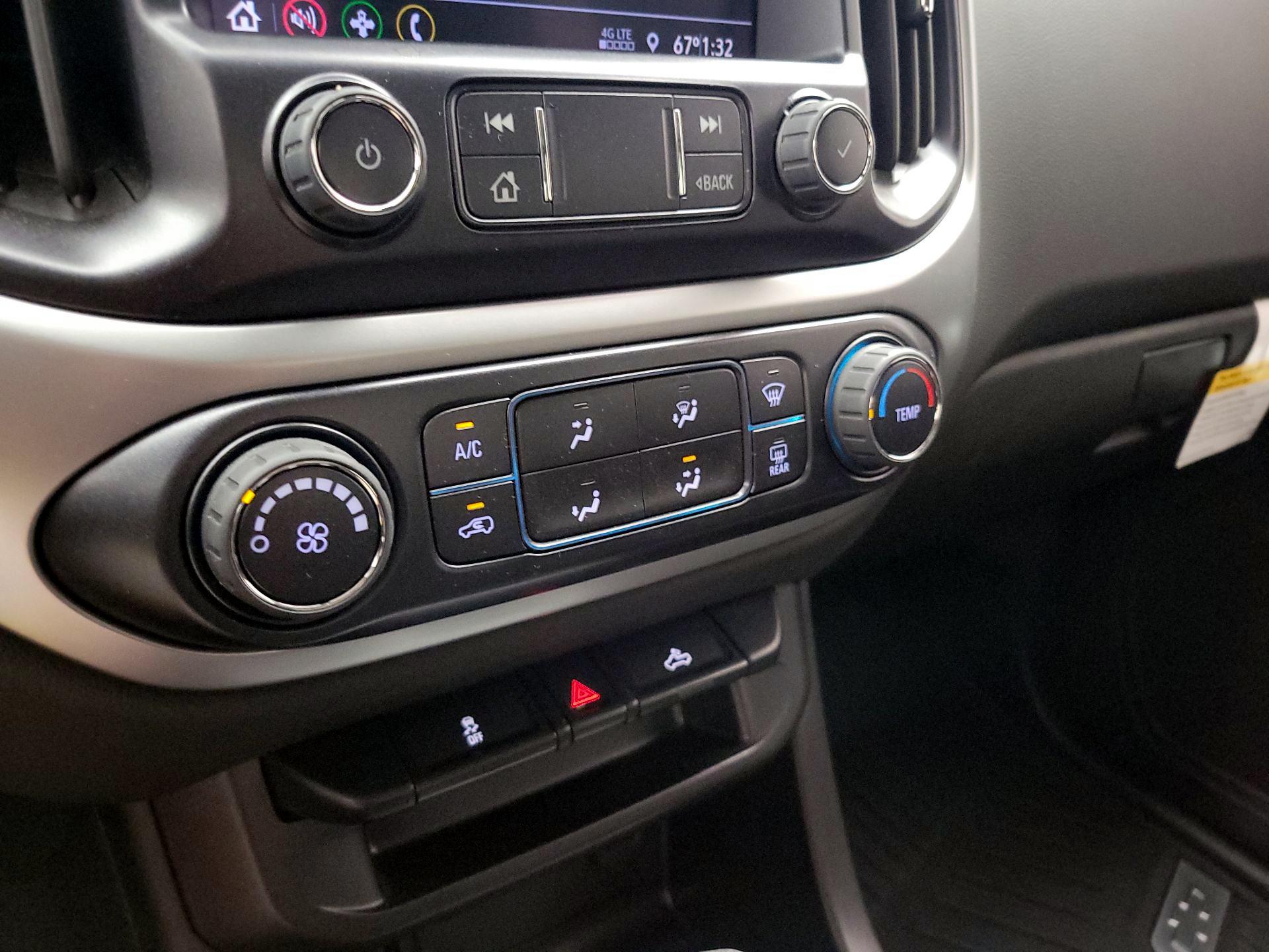 Thumbnail: 2022 Chevrolet Colorado - 16