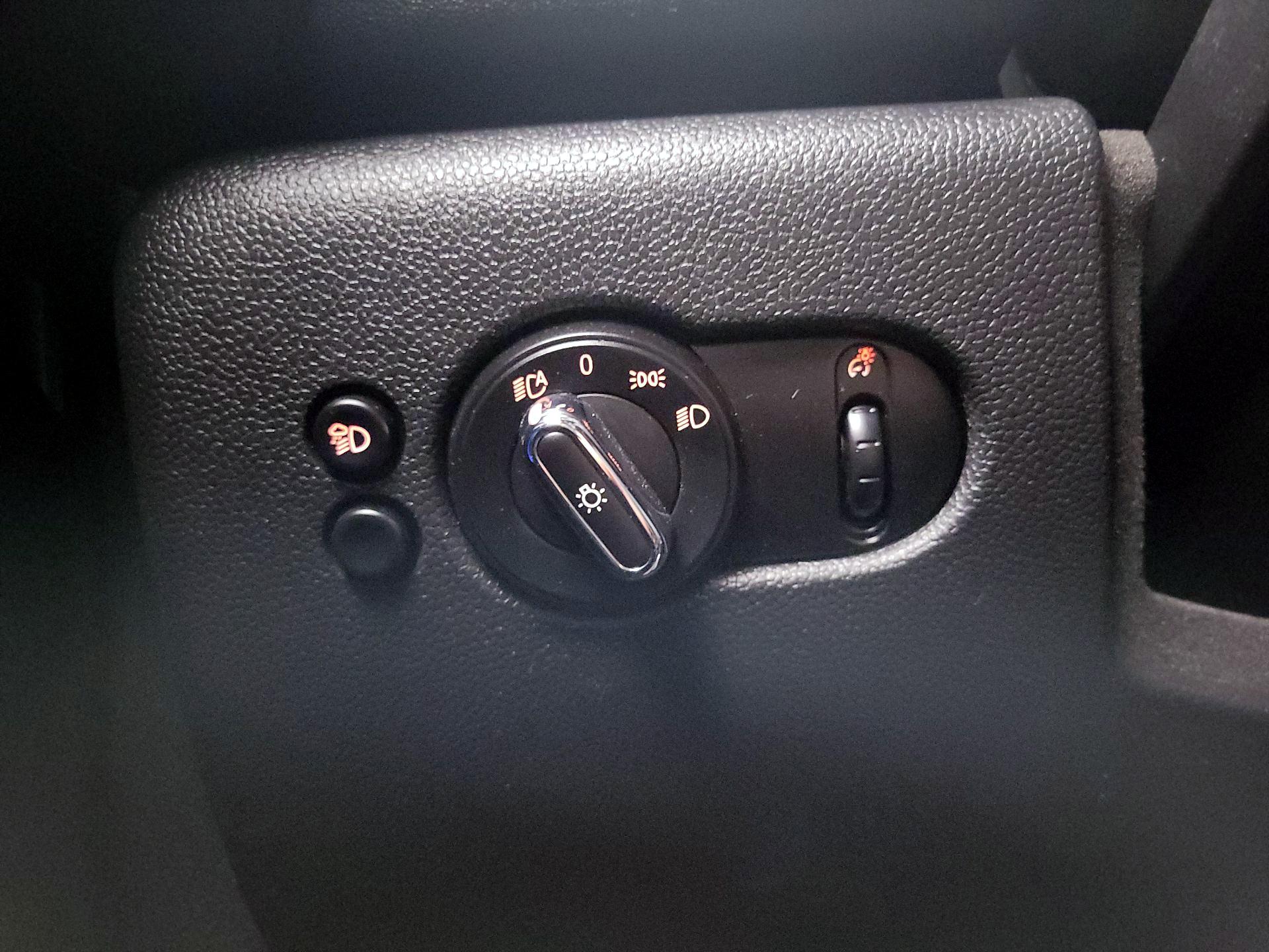 Thumbnail: 2022 MINI Cooper Hardtop - 13