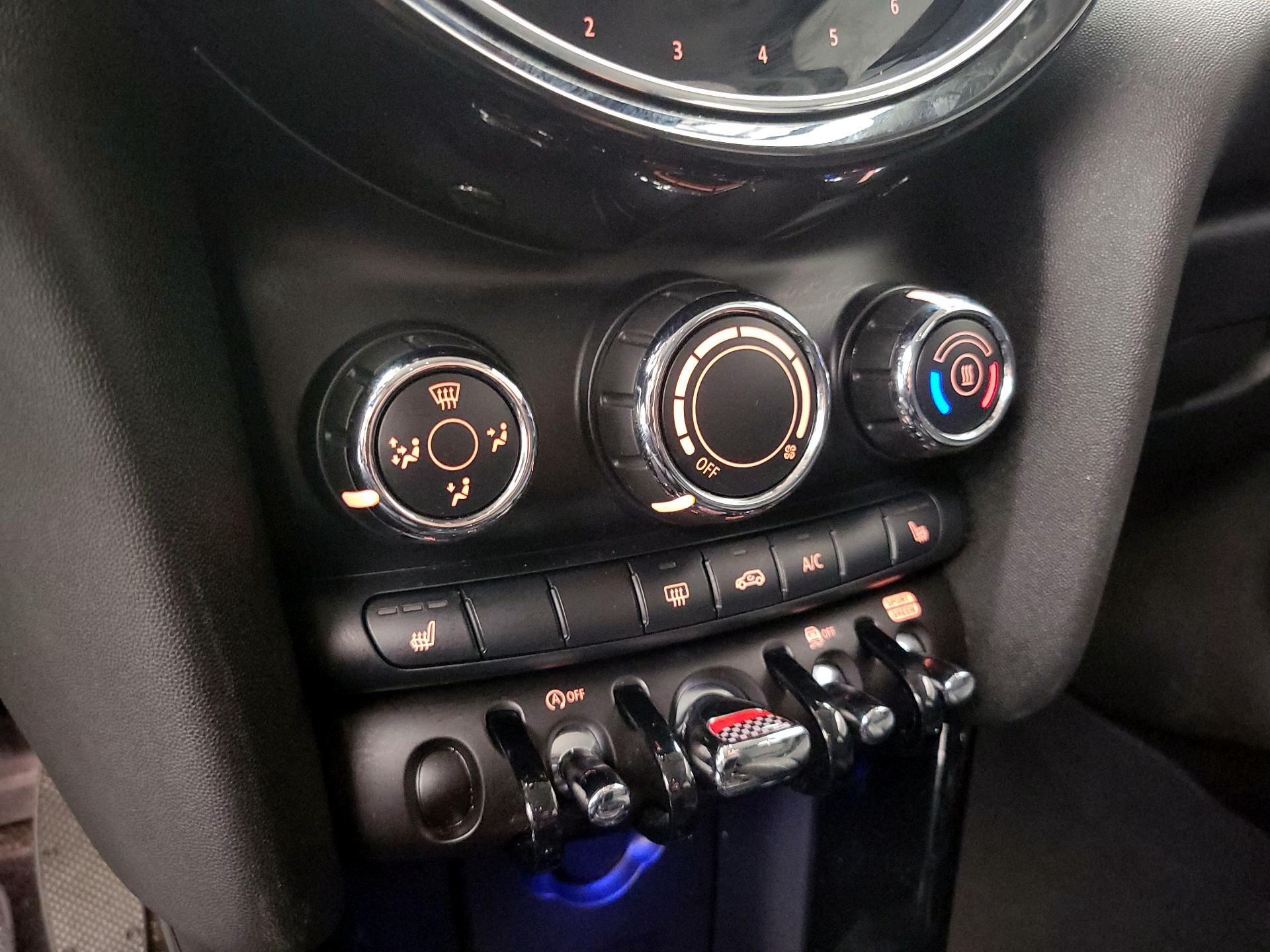 Thumbnail: 2022 MINI Cooper Hardtop - 16