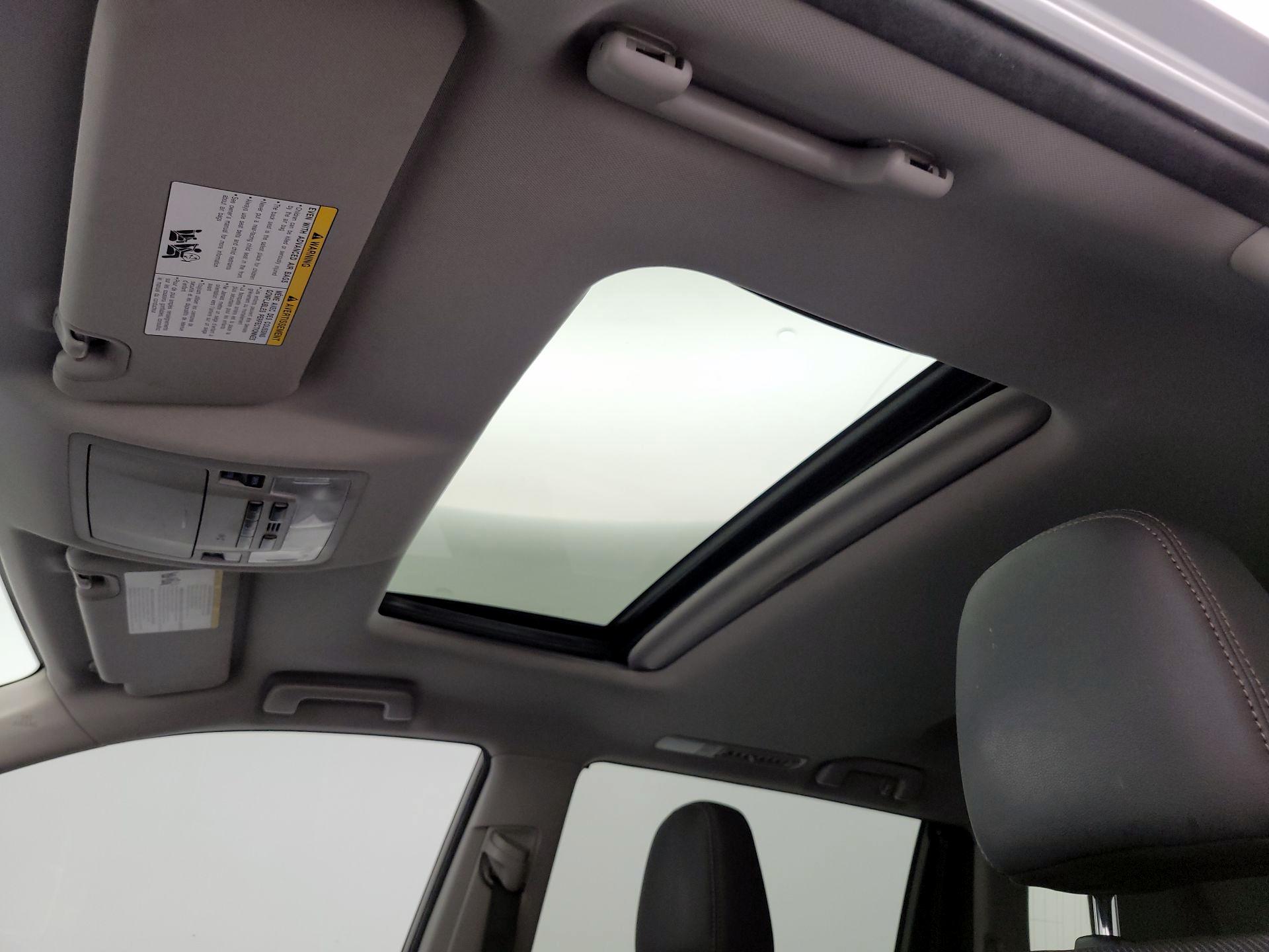 Thumbnail: 2014 Toyota Highlander - 19