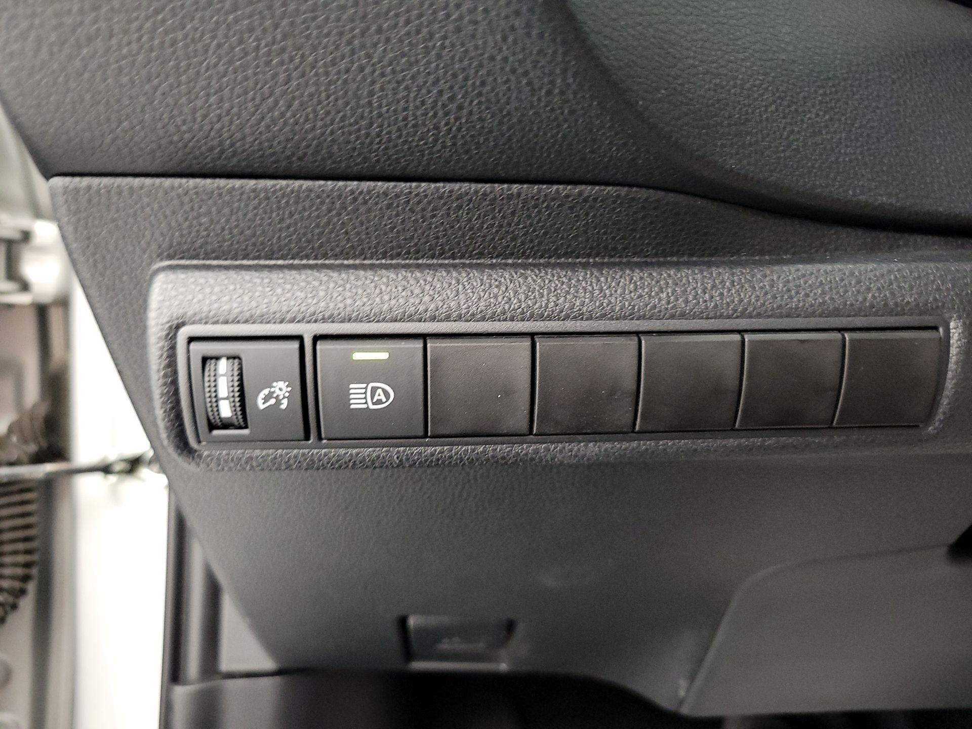 Thumbnail: 2022 Toyota Corolla - 13