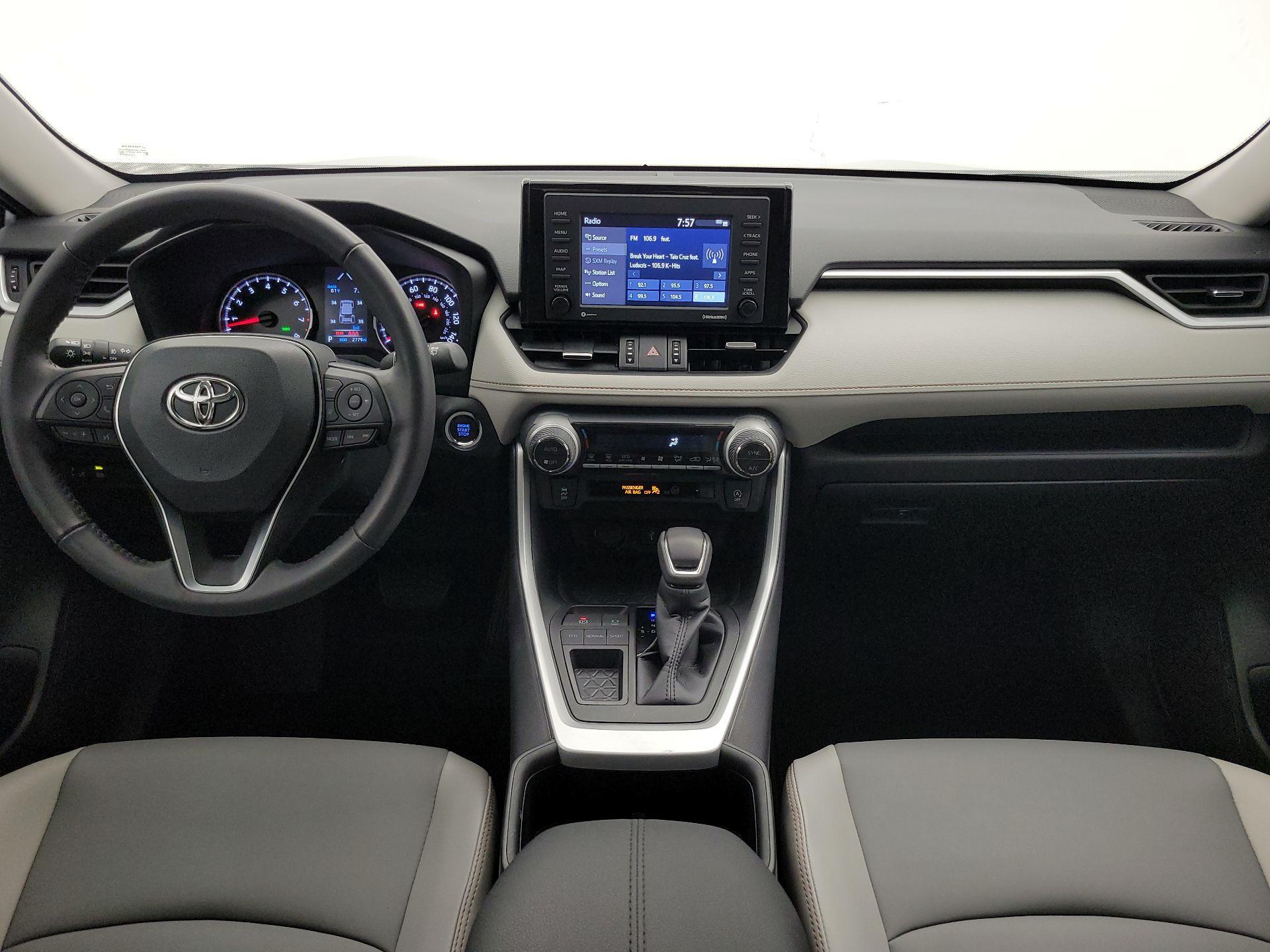 Thumbnail: 2022 Toyota RAV4 - 9