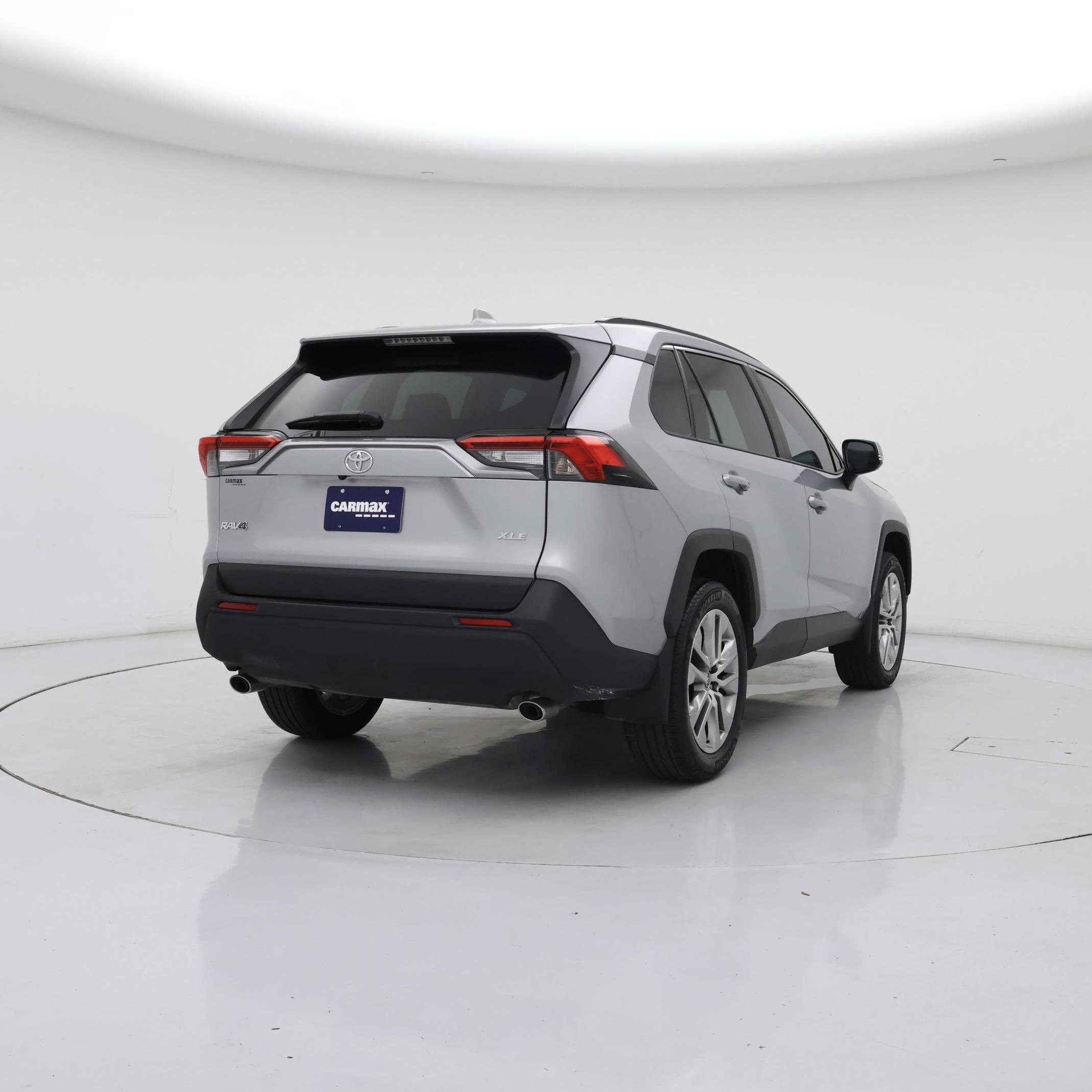 Thumbnail: 2022 Toyota RAV4 - 8