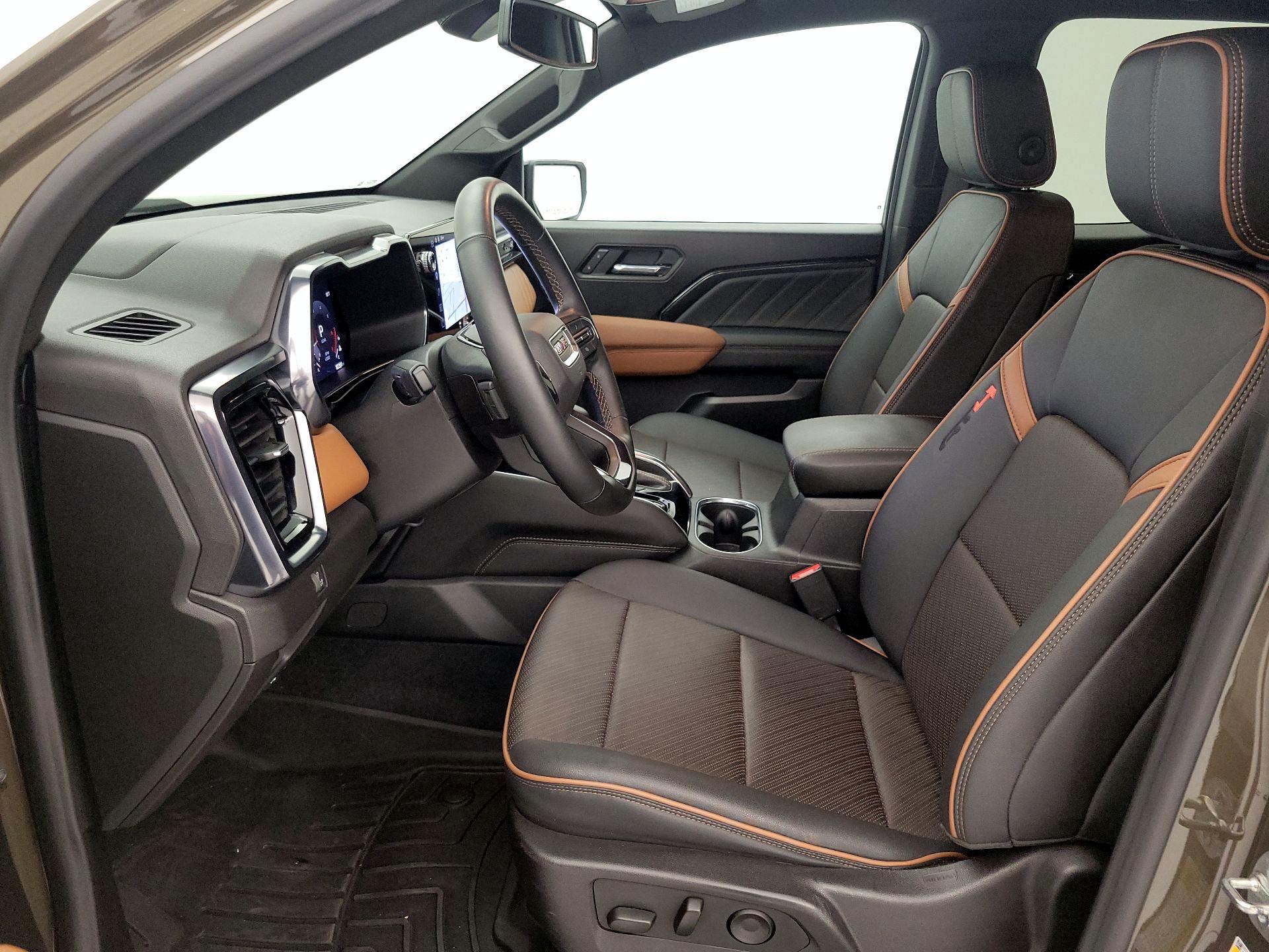 Thumbnail: 2025 GMC Canyon - 11