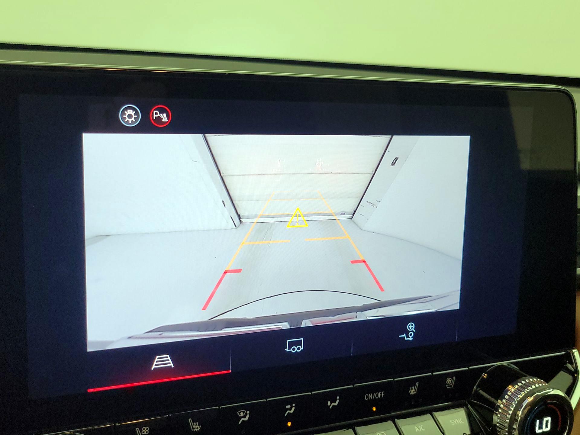 Thumbnail: 2025 GMC Canyon - 15