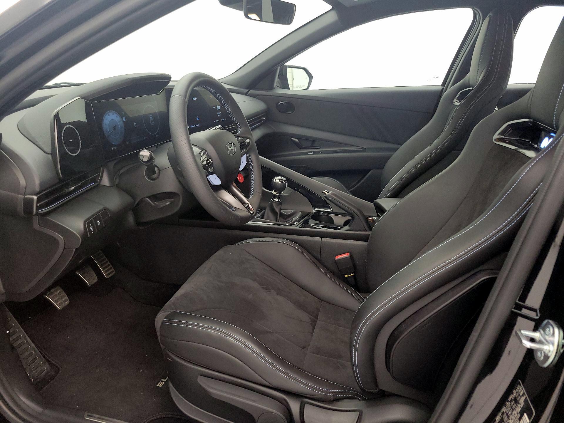 Thumbnail: 2025 Hyundai Elantra - 11