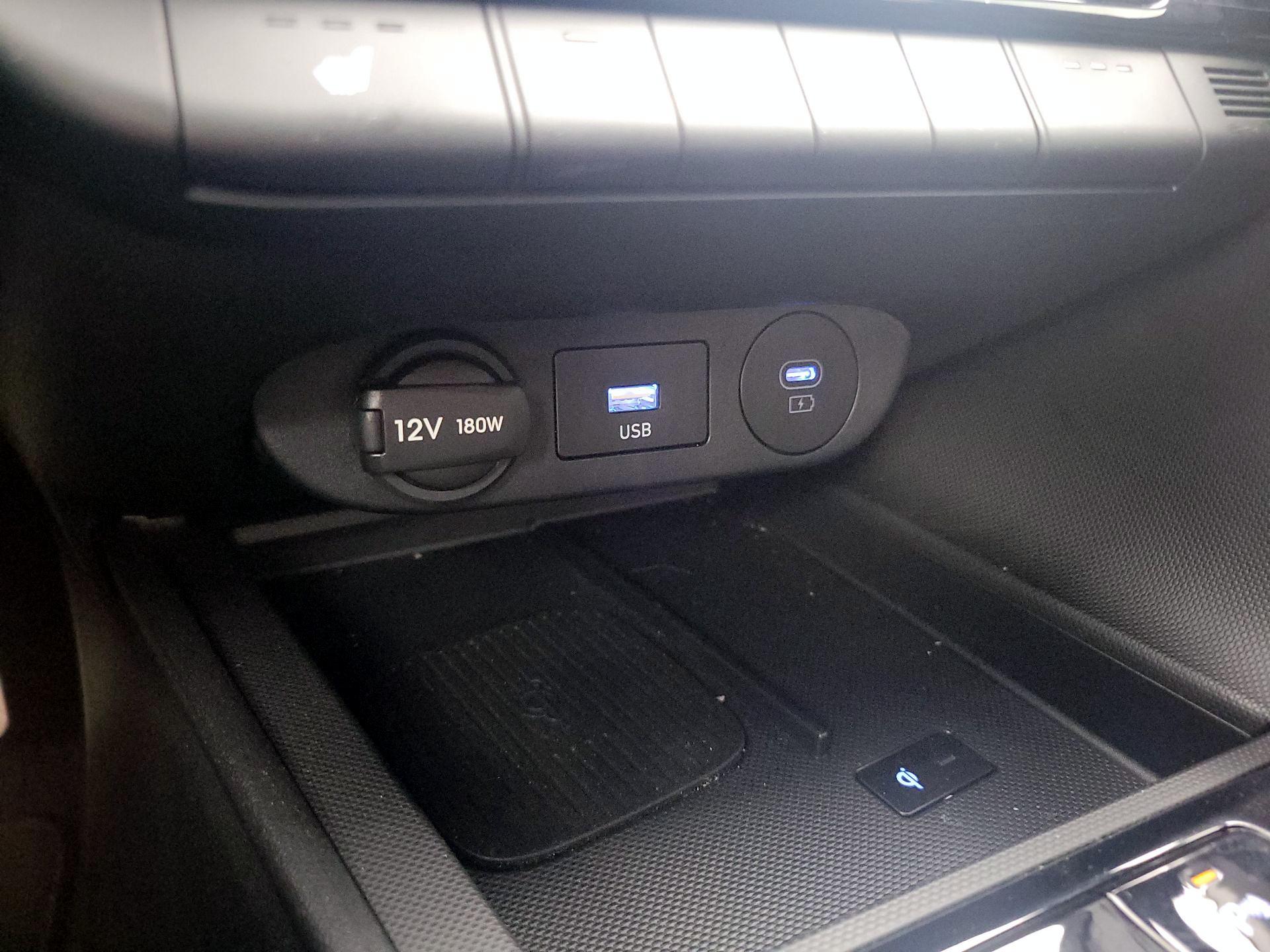 Thumbnail: 2025 Hyundai Elantra - 19