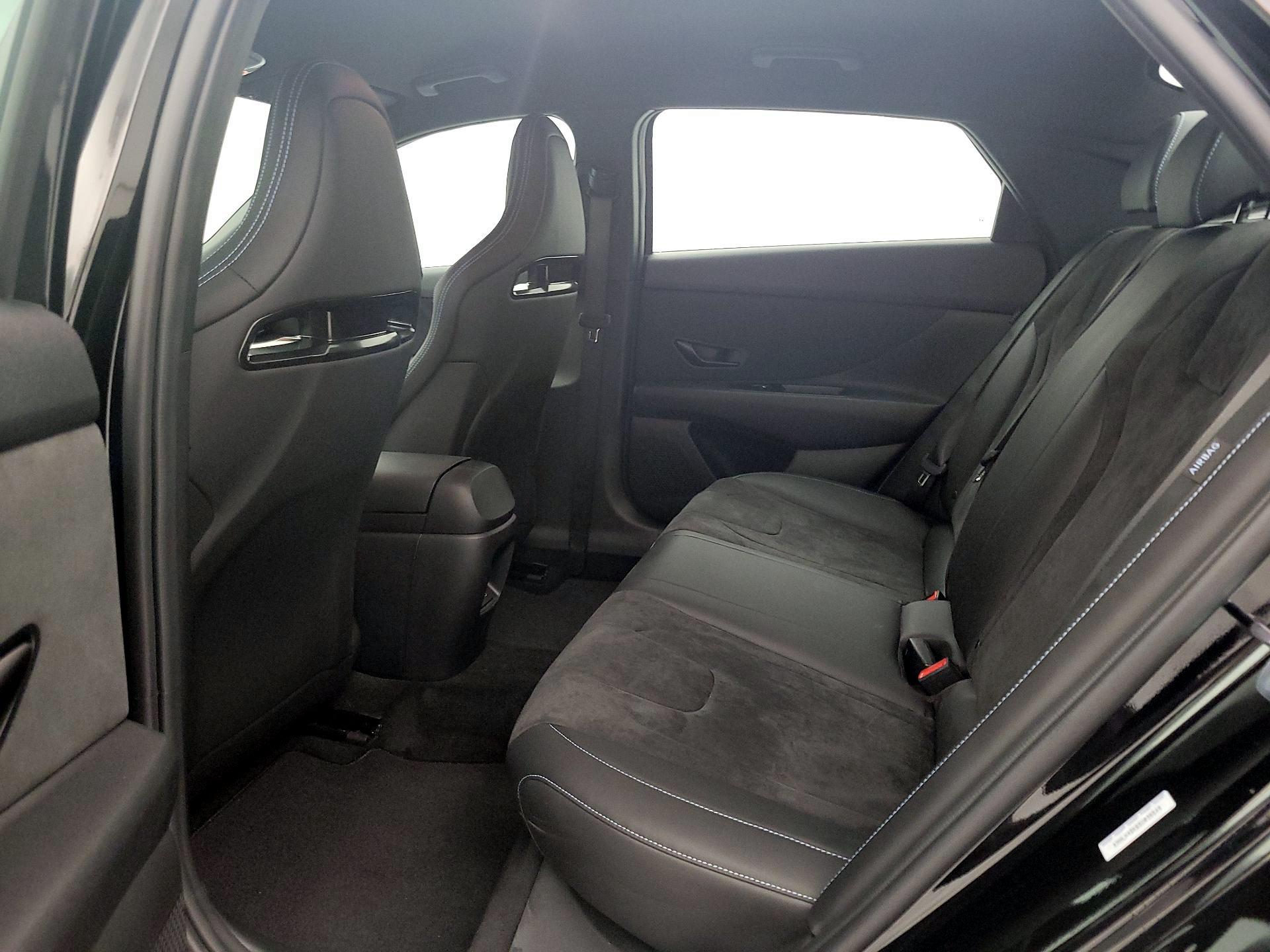 Thumbnail: 2025 Hyundai Elantra - 20