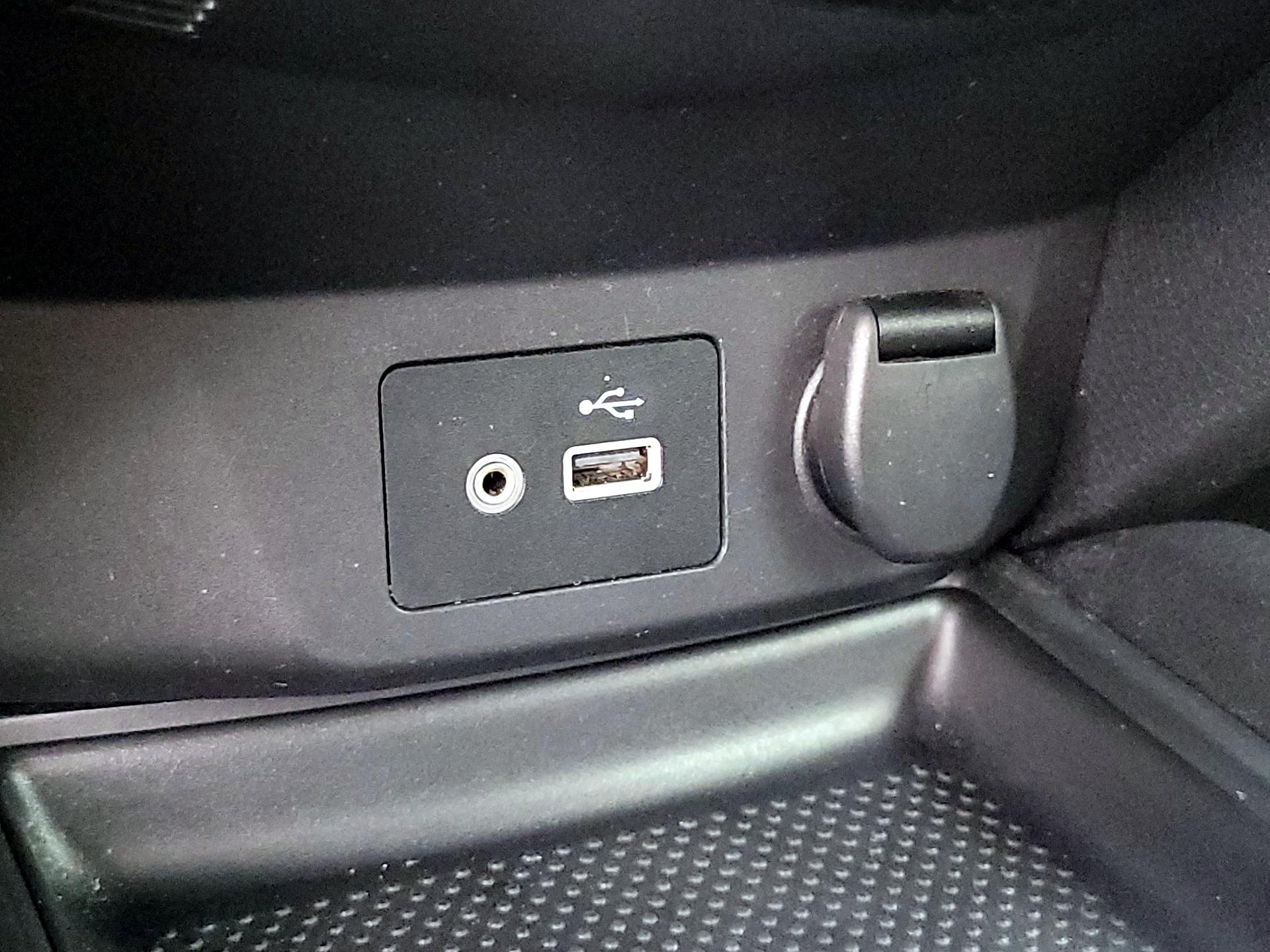 Thumbnail: 2019 Nissan Rogue - 18