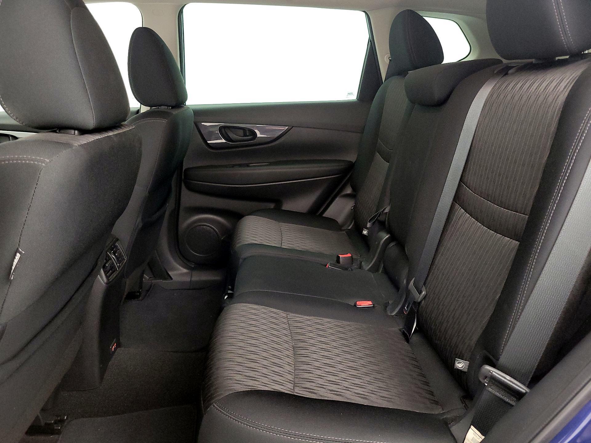 Thumbnail: 2019 Nissan Rogue - 19