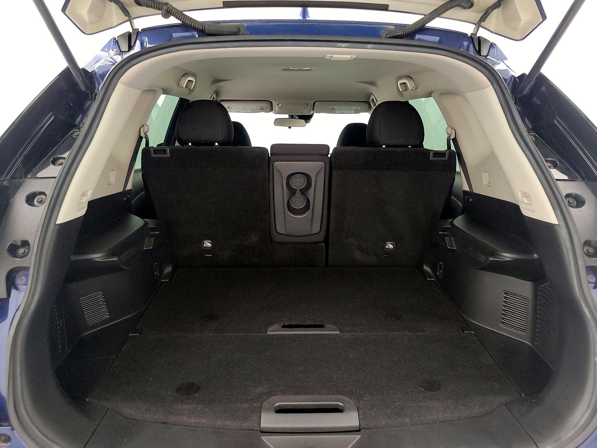 Thumbnail: 2019 Nissan Rogue - 20