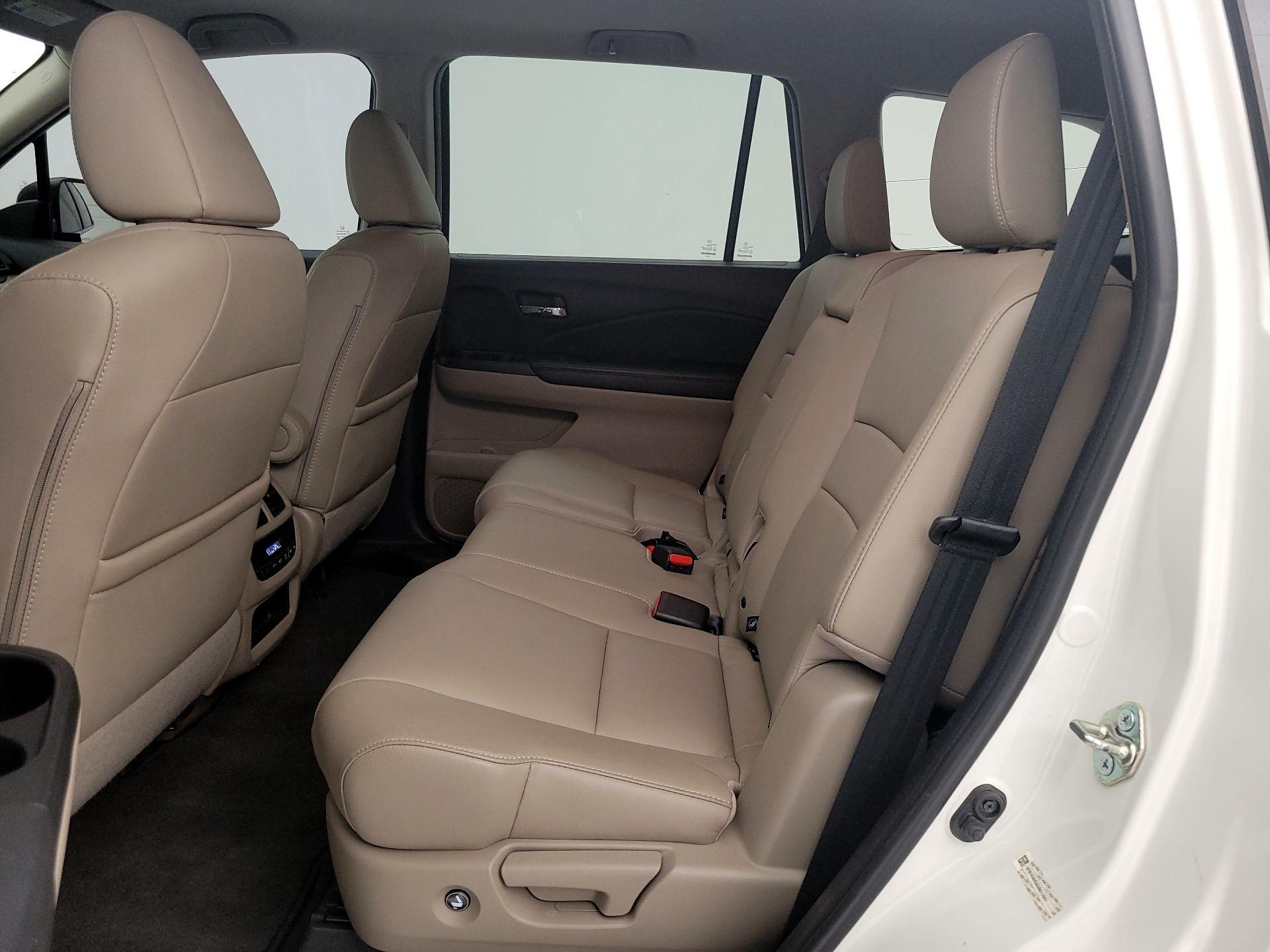 Thumbnail: 2016 Honda Pilot - 20