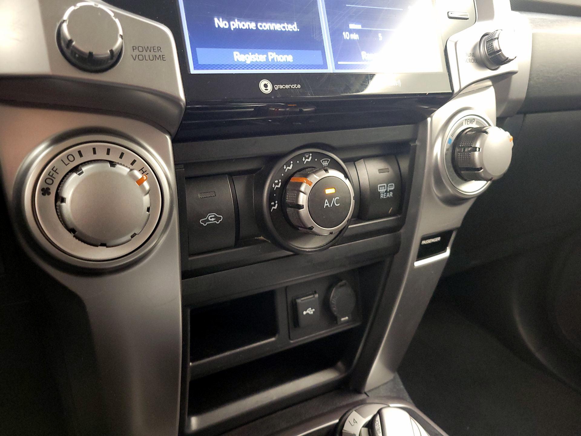 Thumbnail: 2024 Toyota 4Runner - 16