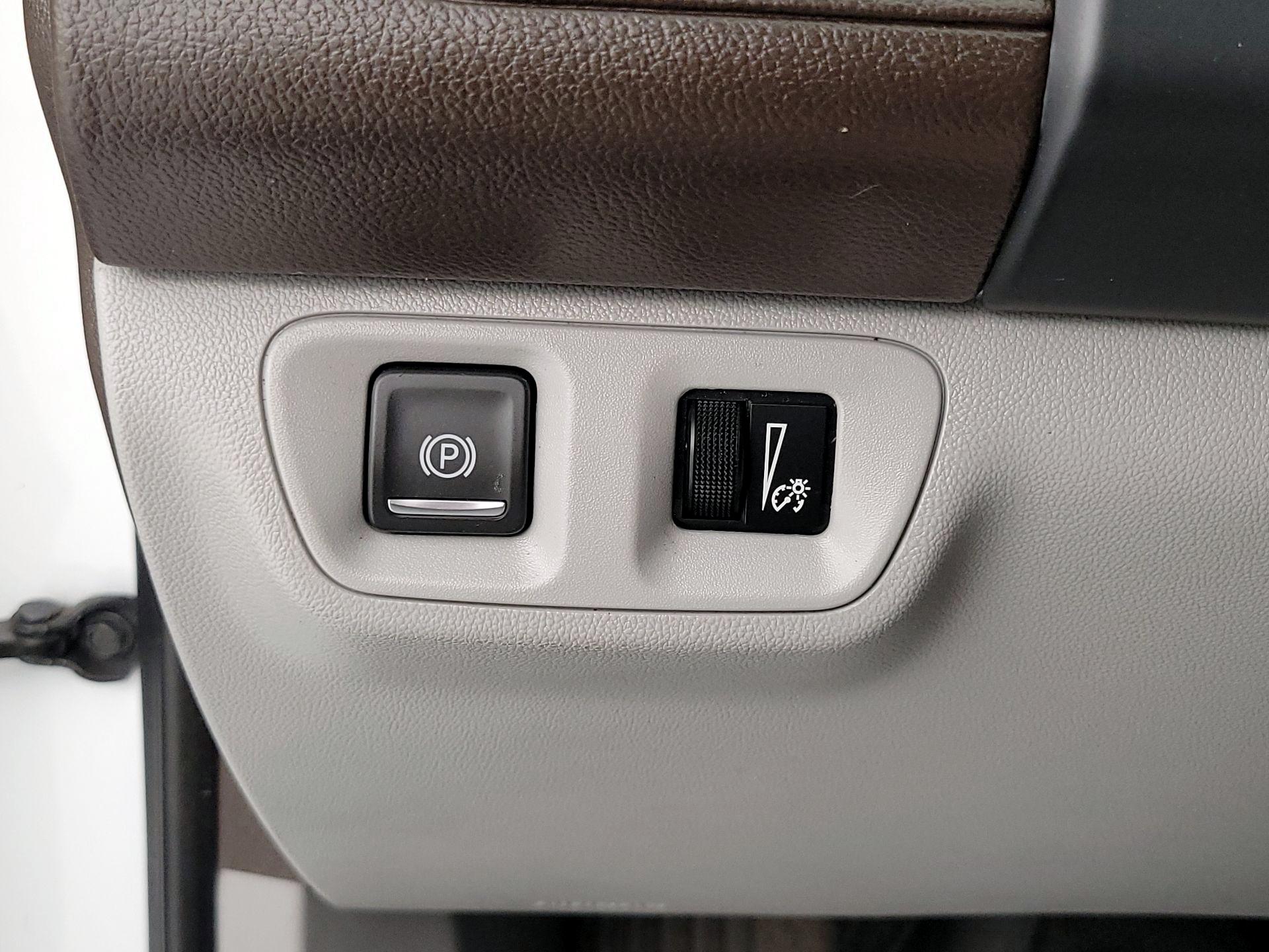 Thumbnail: 2023 GMC Acadia - 13