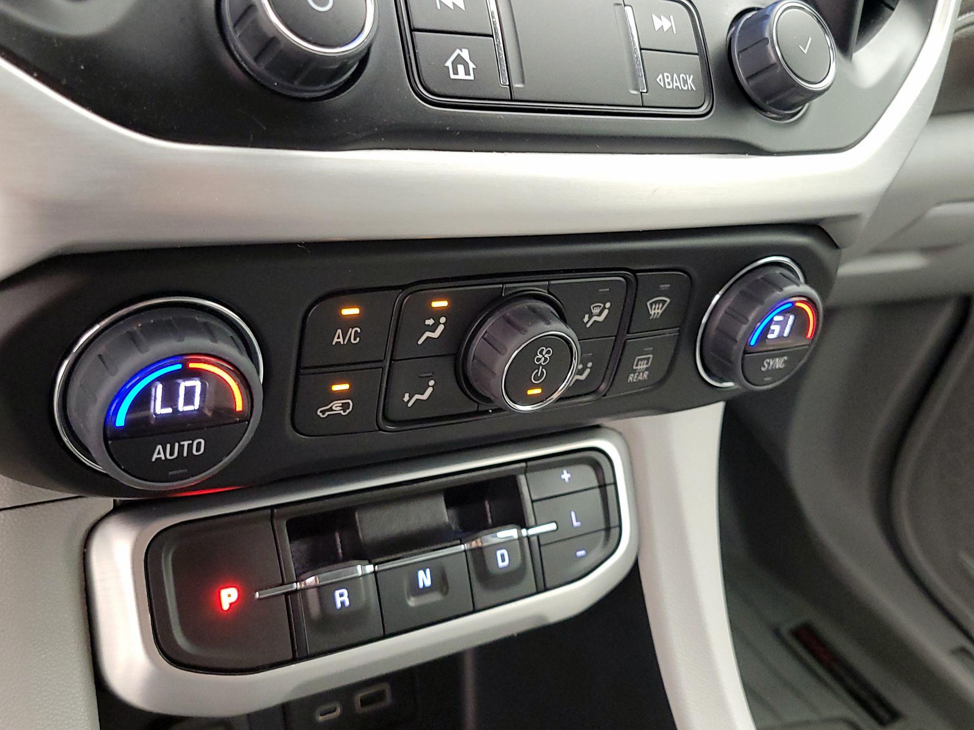 Thumbnail: 2023 GMC Acadia - 17