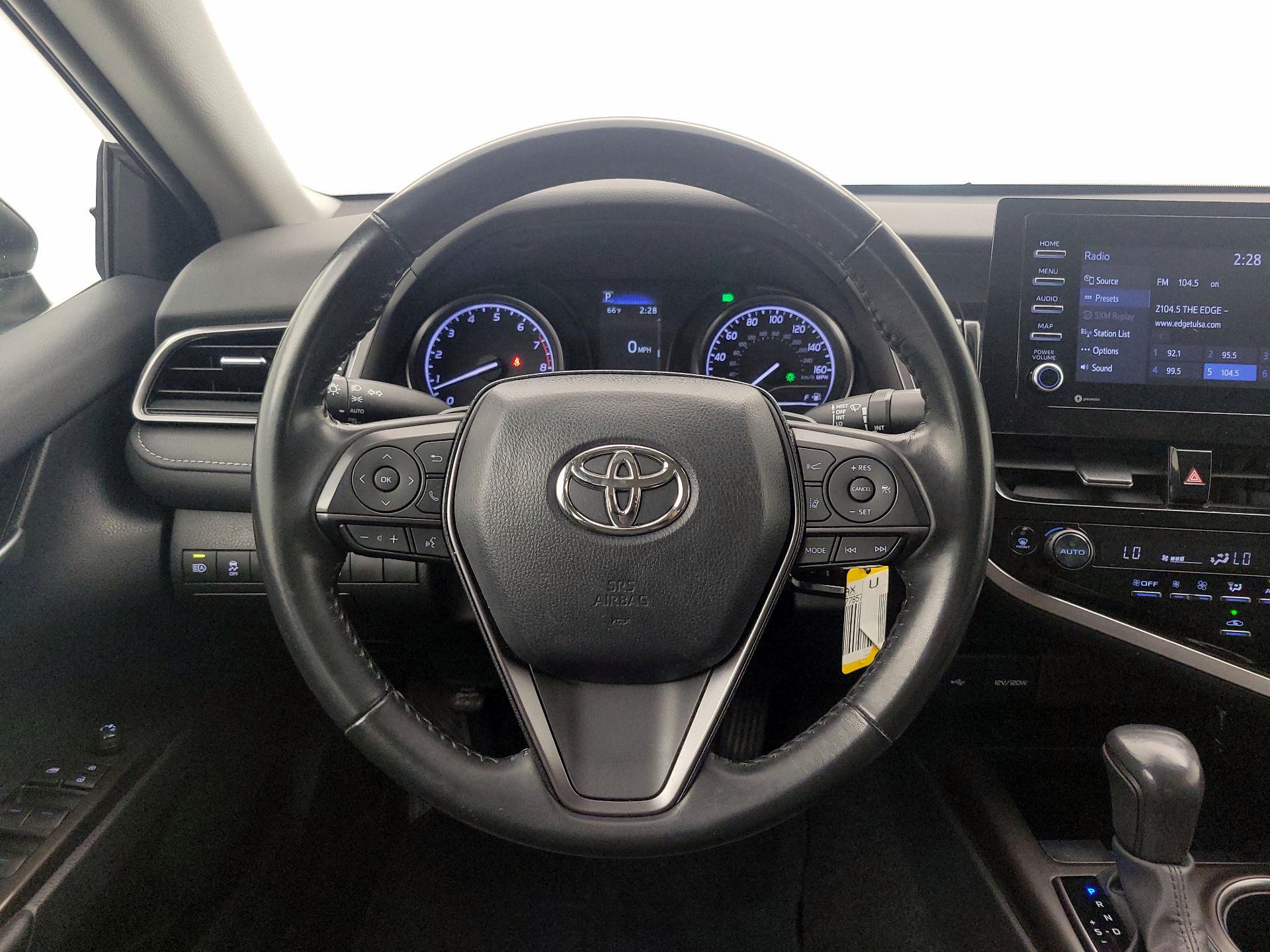 Thumbnail: 2023 Toyota Camry - 10