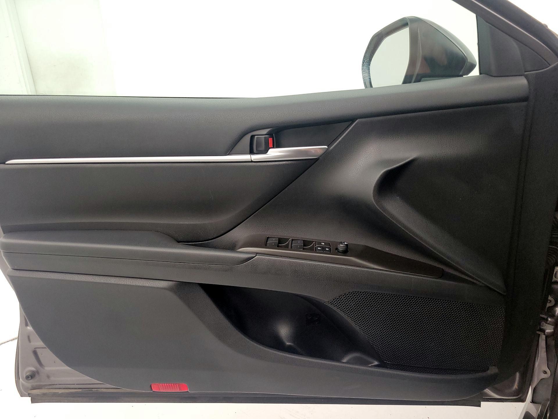 Thumbnail: 2023 Toyota Camry - 12