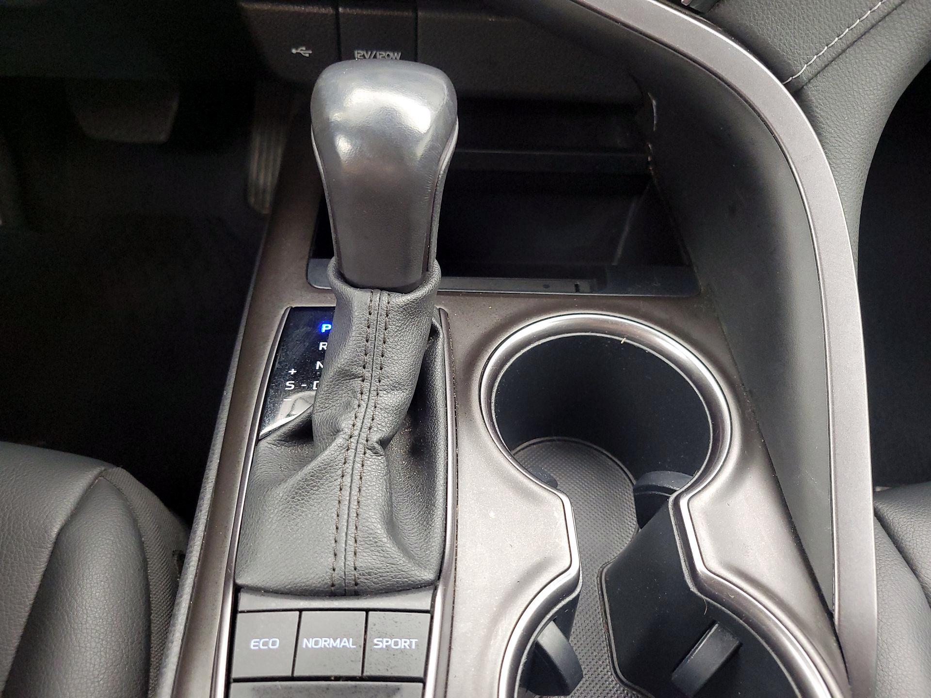 Thumbnail: 2023 Toyota Camry - 17