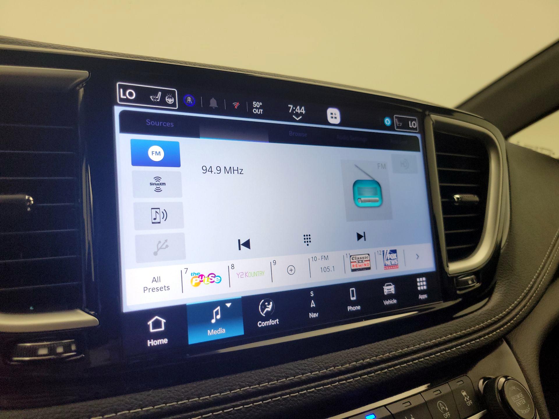 Thumbnail: 2024 Chrysler Pacifica - 16