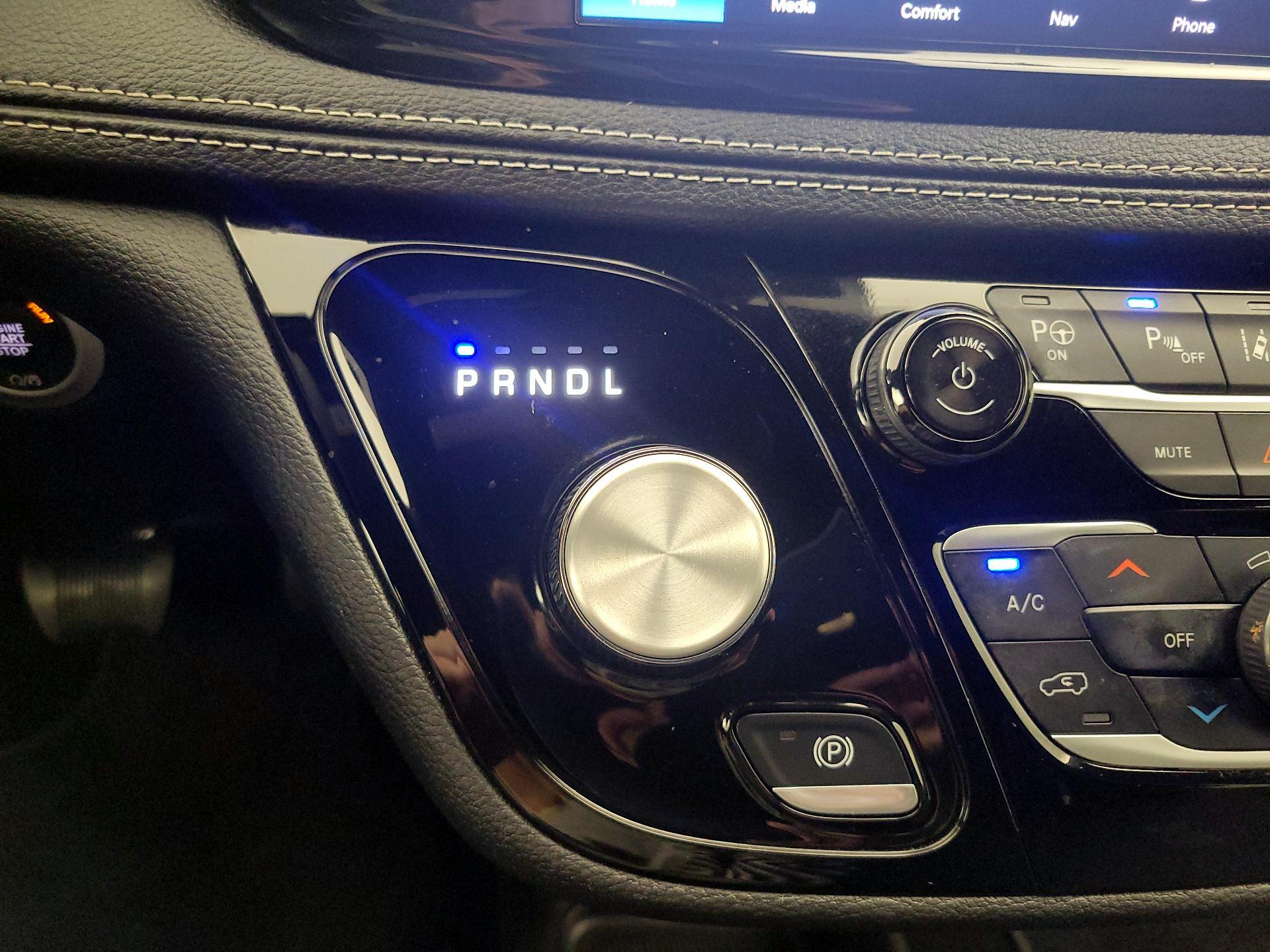 Thumbnail: 2024 Chrysler Pacifica - 18