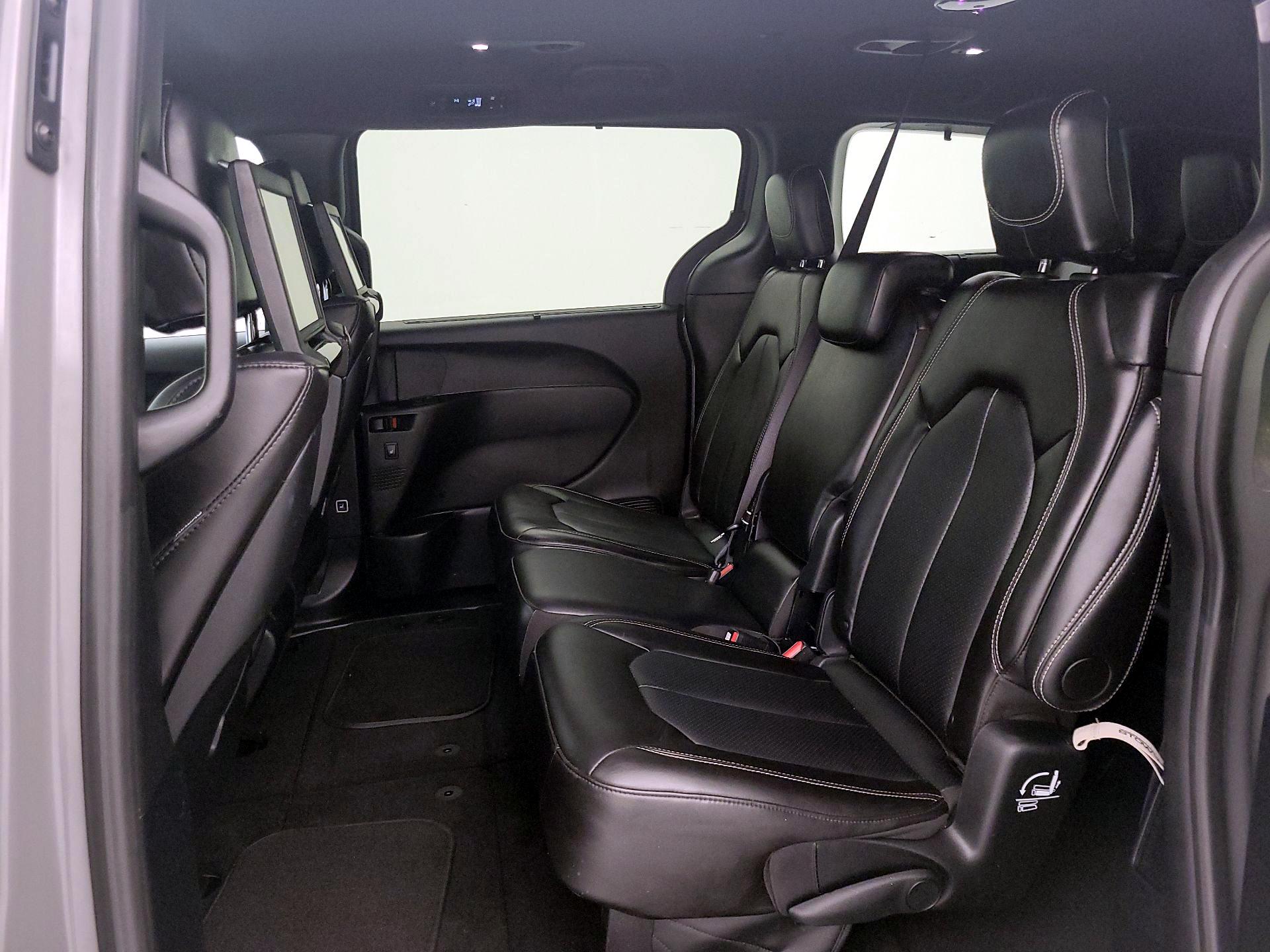 Thumbnail: 2024 Chrysler Pacifica - 20