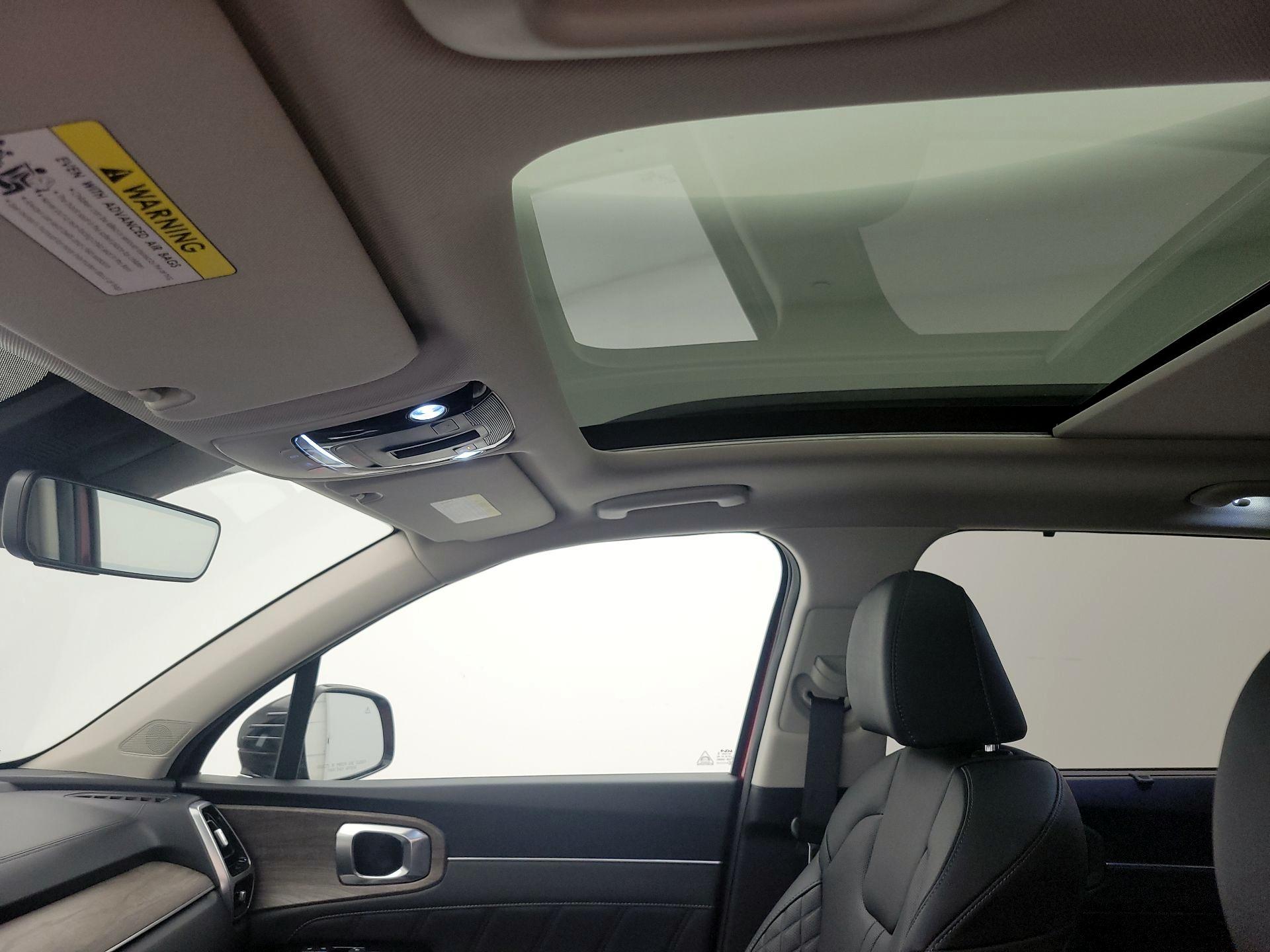 Thumbnail: 2023 Kia Sorento - 20