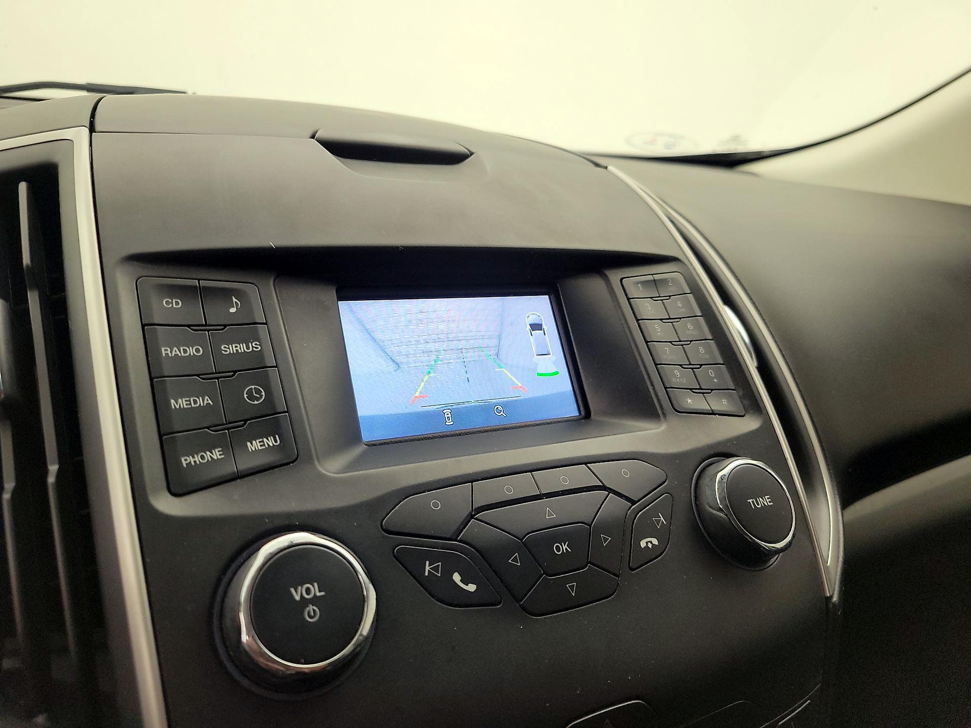 Thumbnail: 2016 Ford Edge - 14