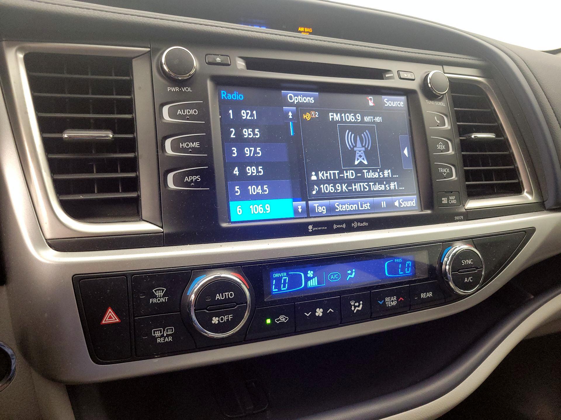 Thumbnail: 2017 Toyota Highlander - 15