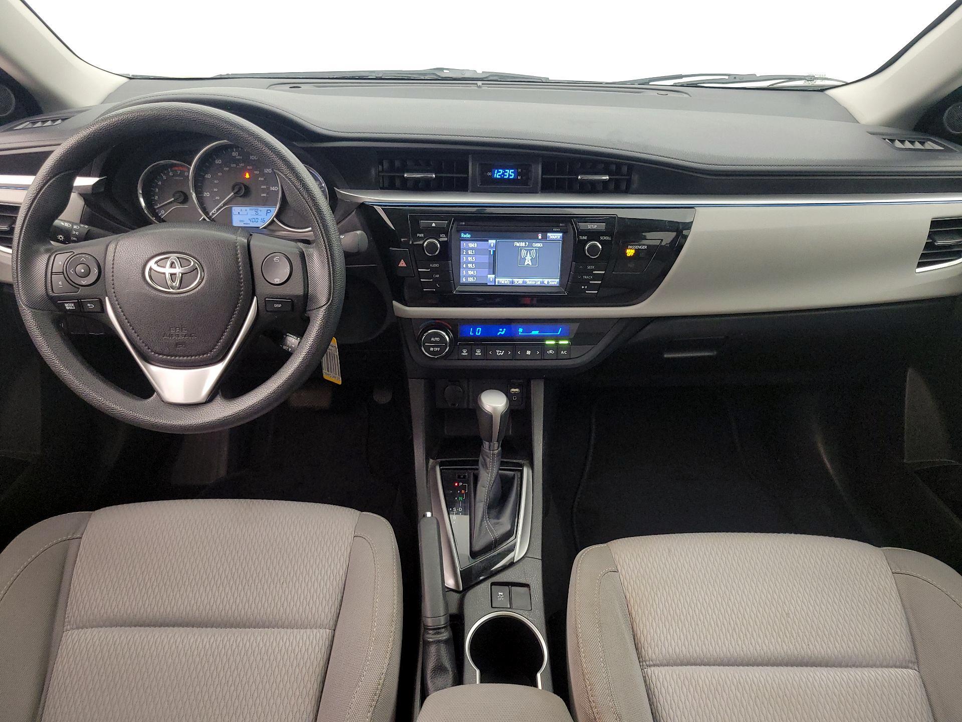 Thumbnail: 2015 Toyota Corolla - 9