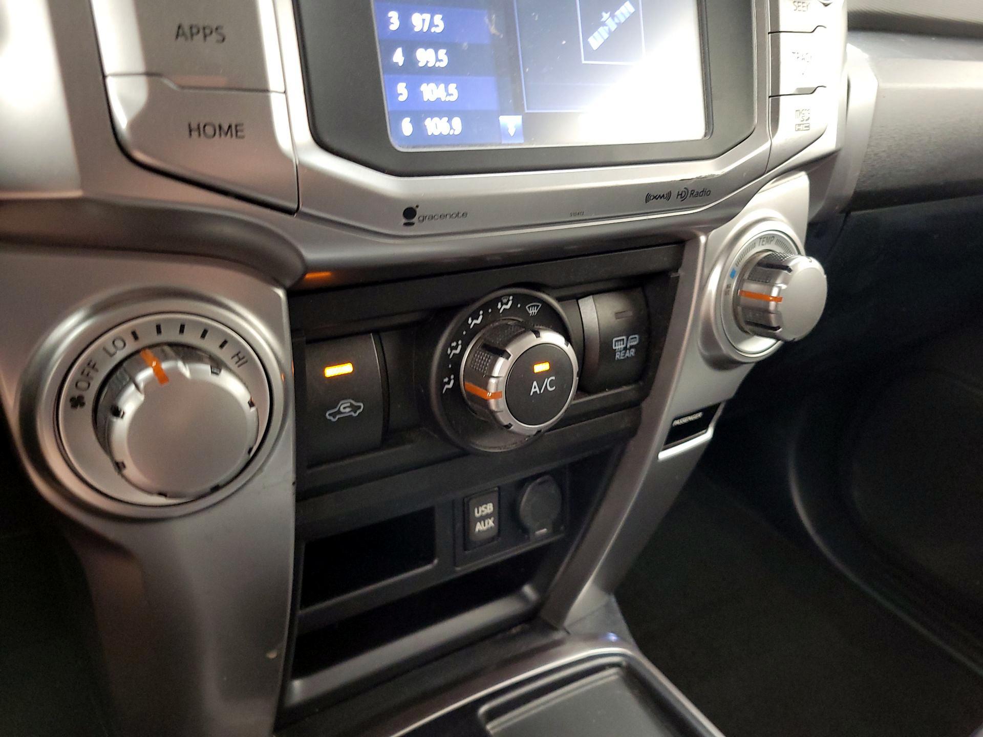 Thumbnail: 2019 Toyota 4Runner - 17