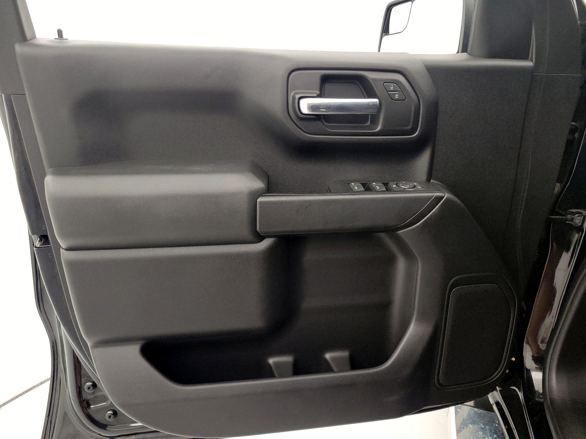 Thumbnail: 2019 Chevrolet Silverado 1500 - 12